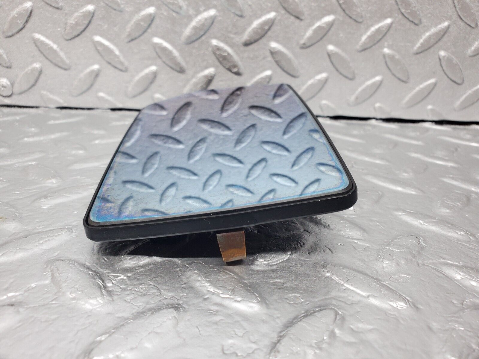 45746 Mercedes-Benz W126 420SE Wing Mirror Glass Left 1268110722