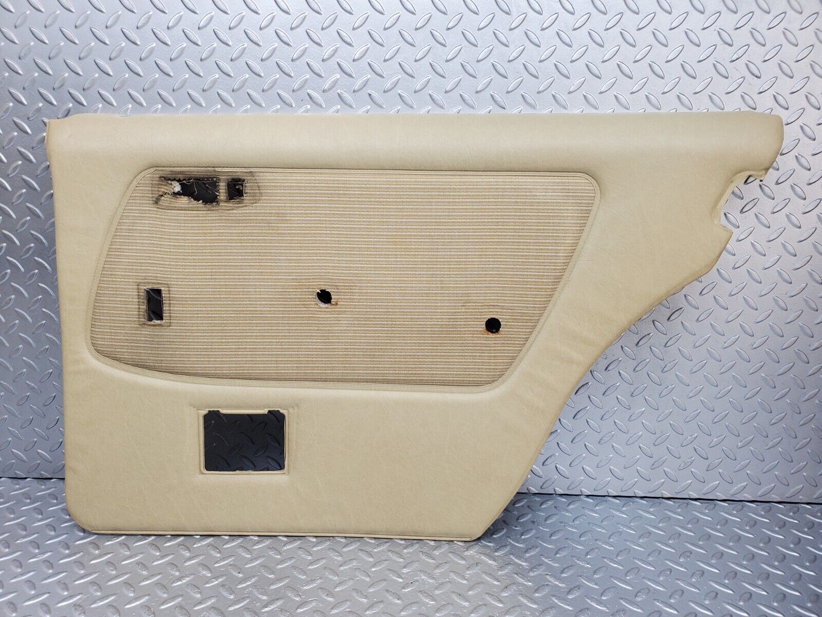 44379 Mercedes-Benz W123 280E Rear Right Door Card Beige