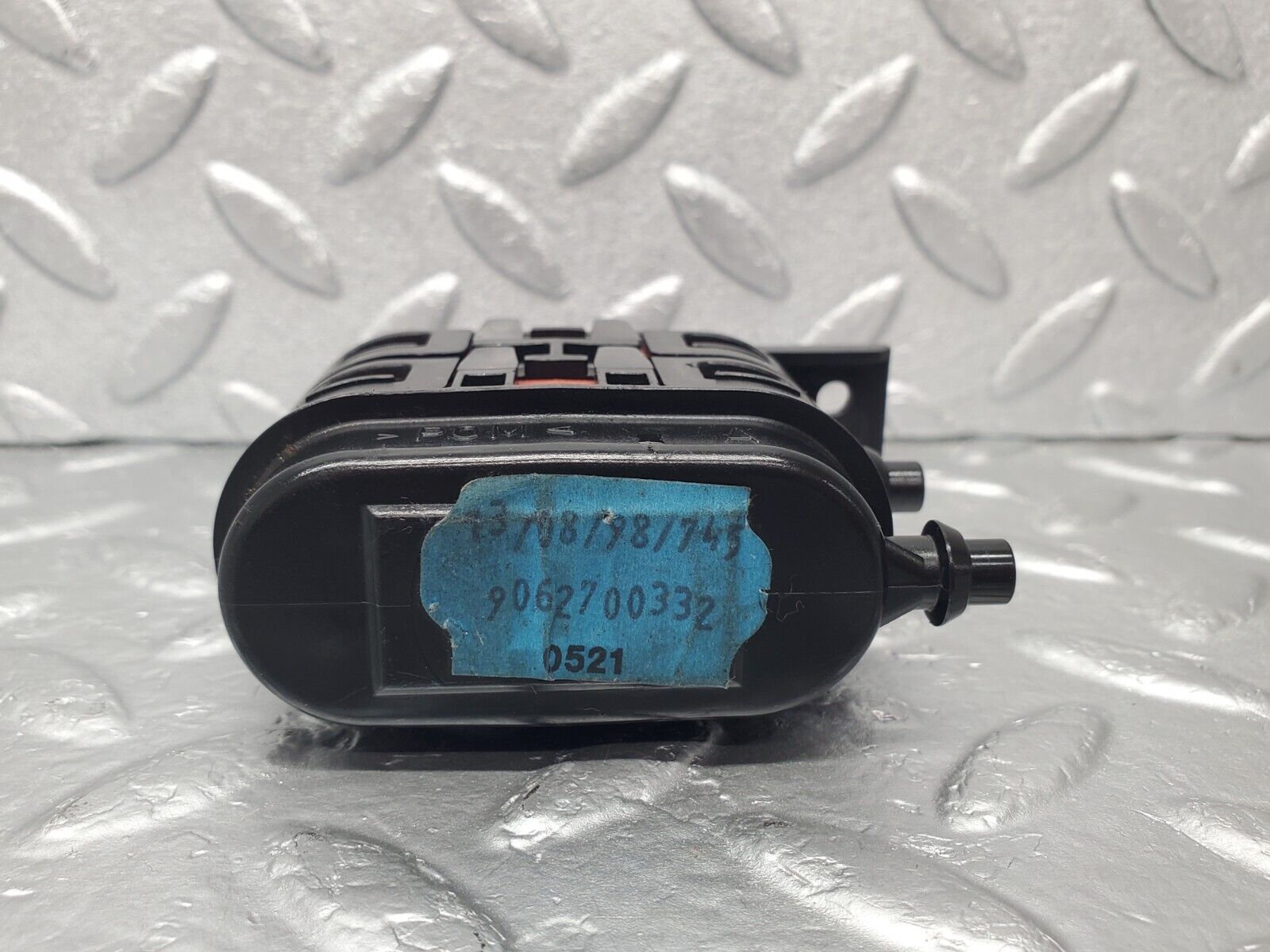 46941 Mercedes-Benz R129 320SL Coupe Heater Box Vacuum Actuator