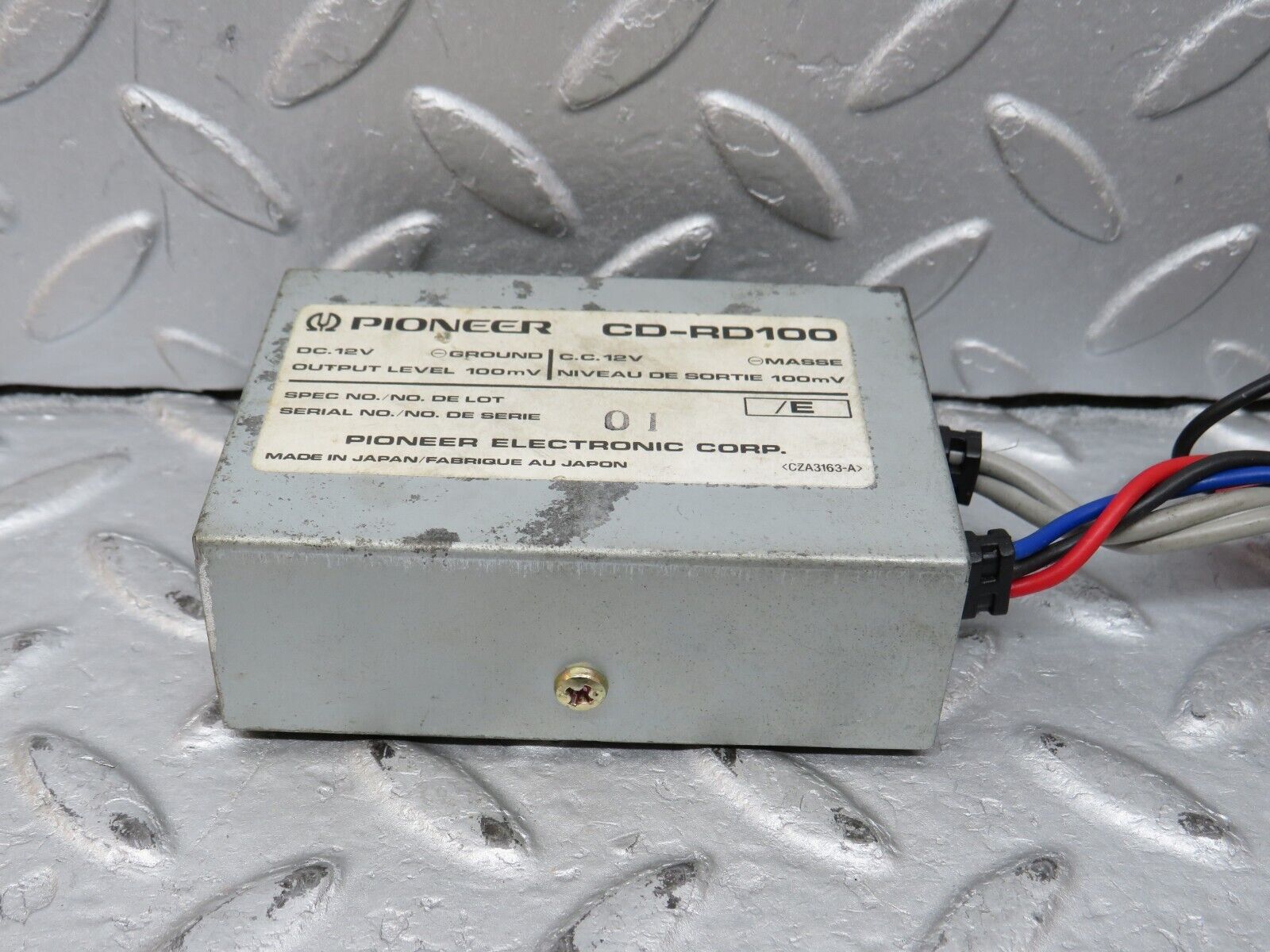 36509 Mercedes-Benz W201 190E 2.0L Radio Audio Adapter Converter PIONEER CD-RD100