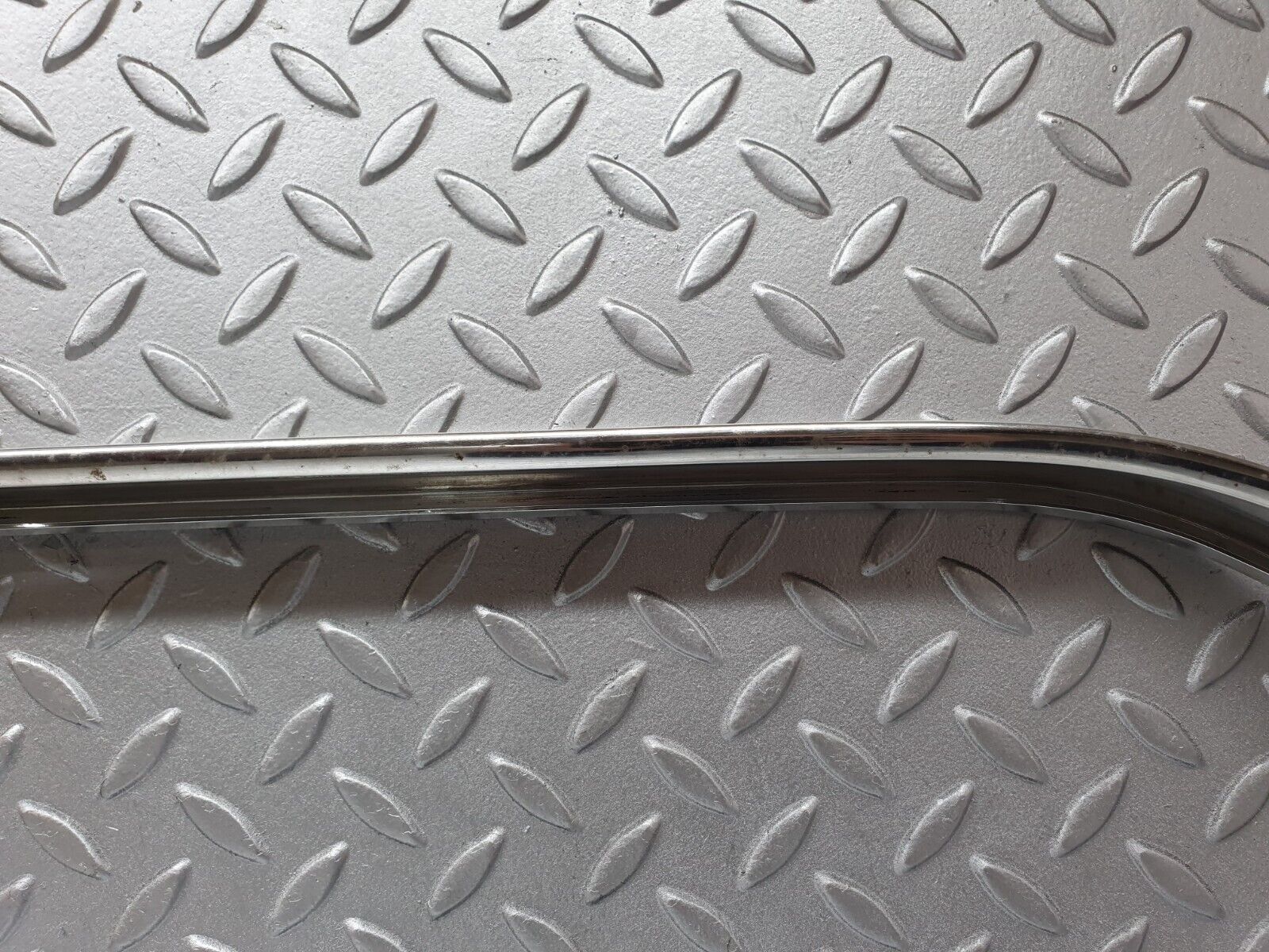 44201 Mercedes-Benz C123 230CE Coupe Chrome Roof Trim Cladding Left Side