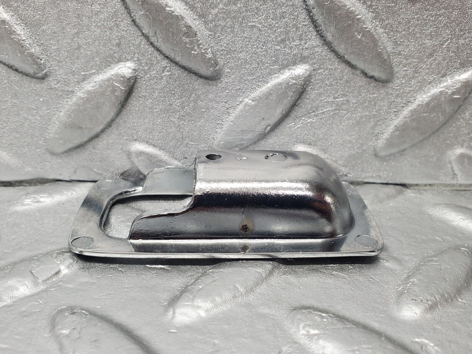 46465 Mercedes-Benz C123 280CE Coupe Door Lock Handle Surround Chrome