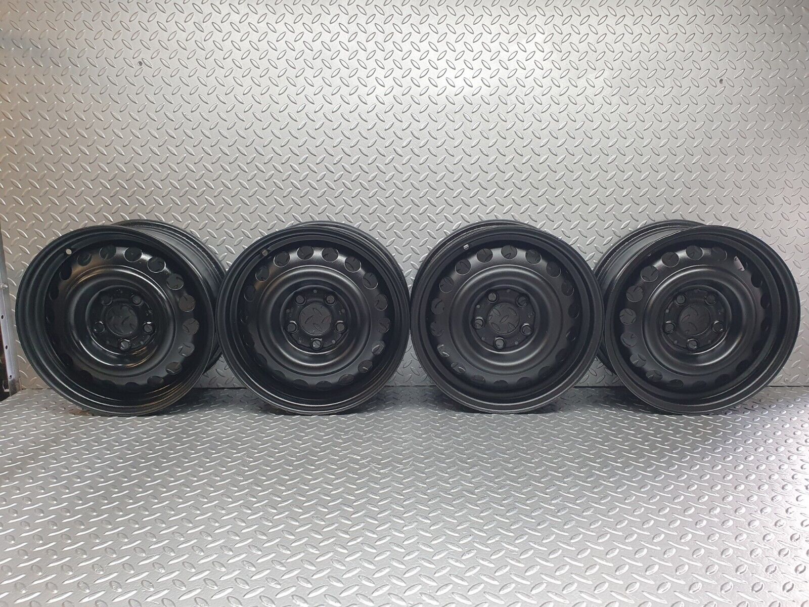 43428 Mercedes-Benz W201 190 Steel Wheel Set 6Jx15H2 ET49 1244000602