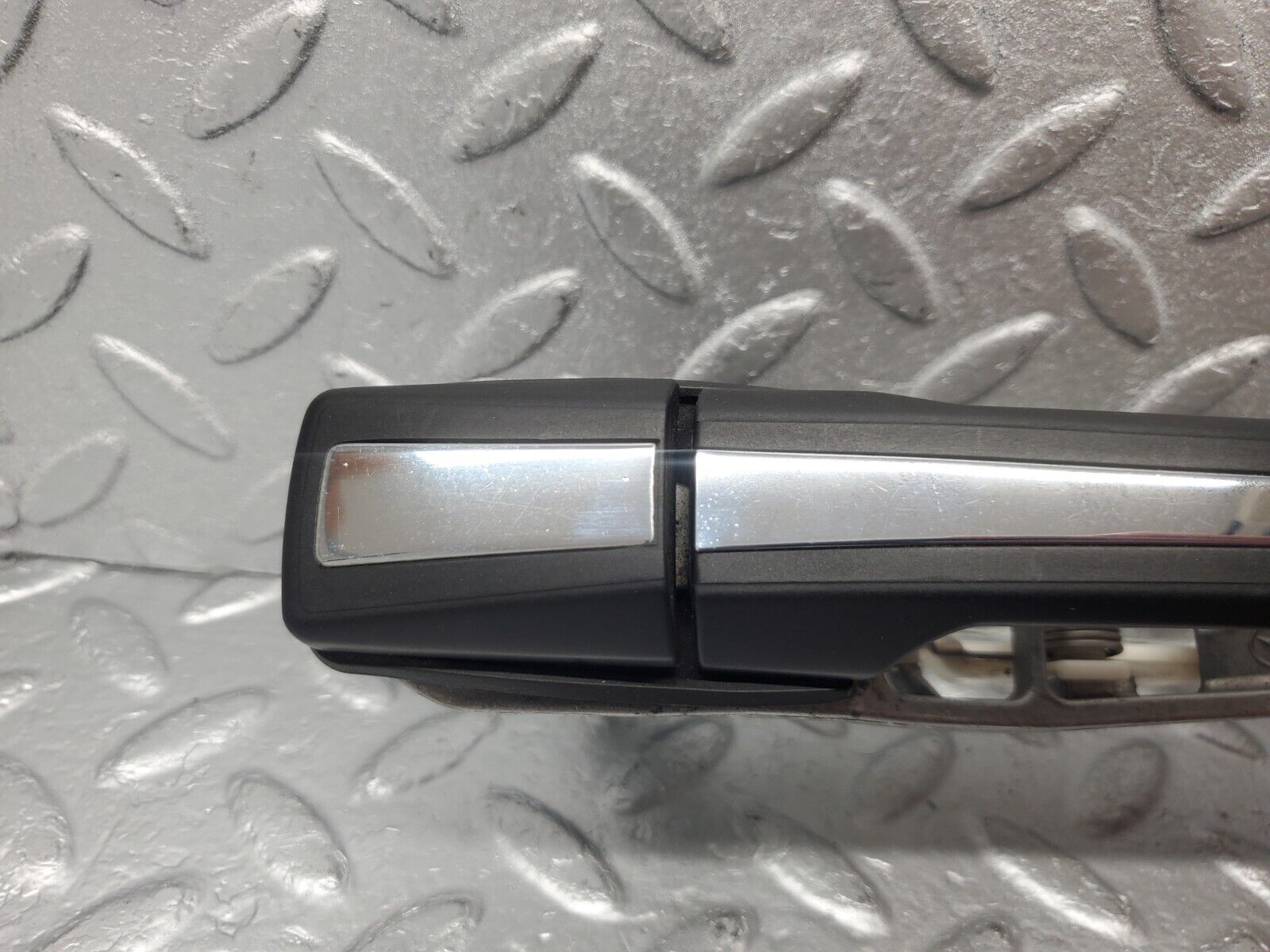 46142 Mercedes-Benz W124 Rear Right Exterior Door Handle