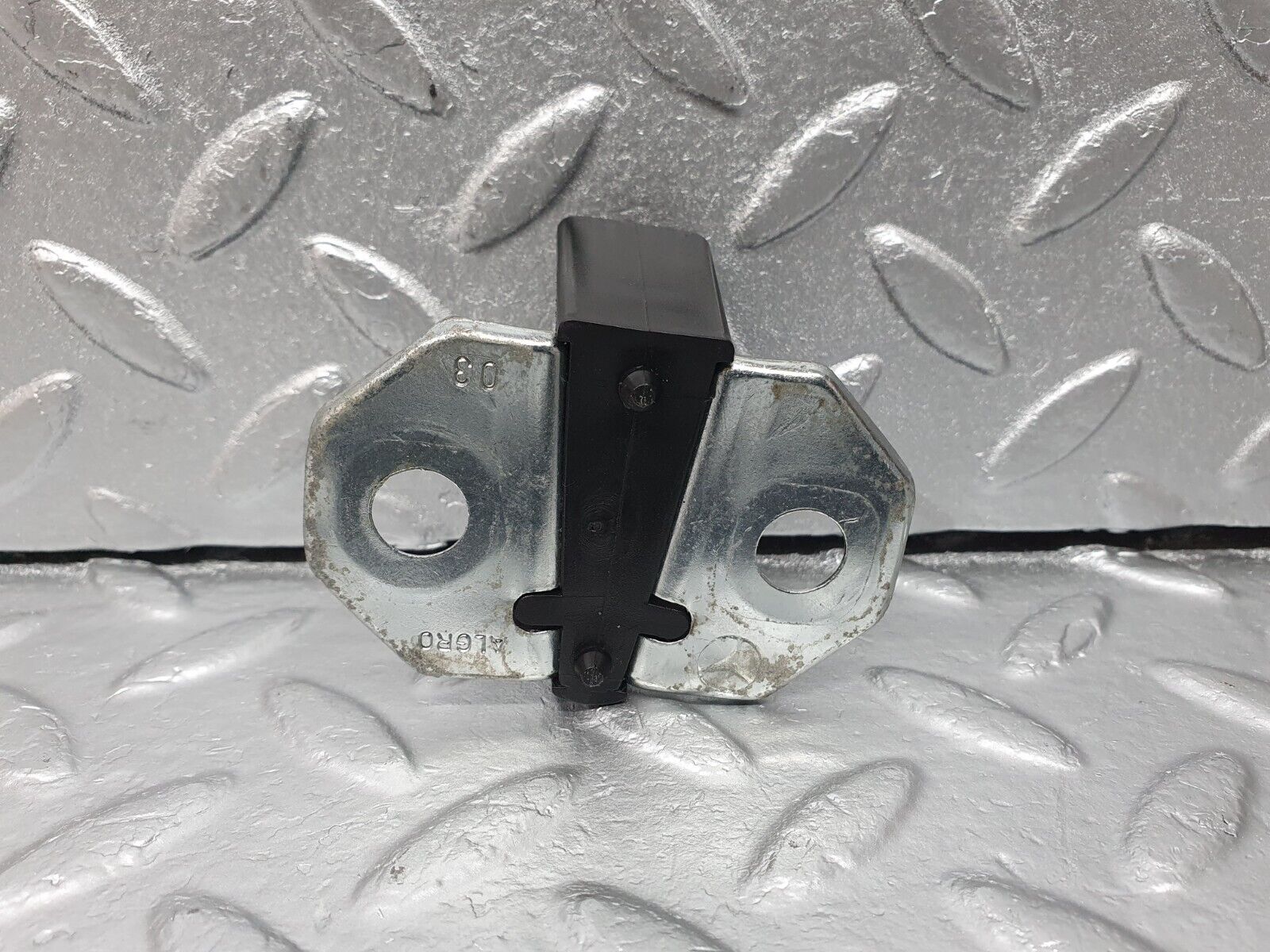 41951 Mercedes-Benz W202 C200 Door Lock Latch