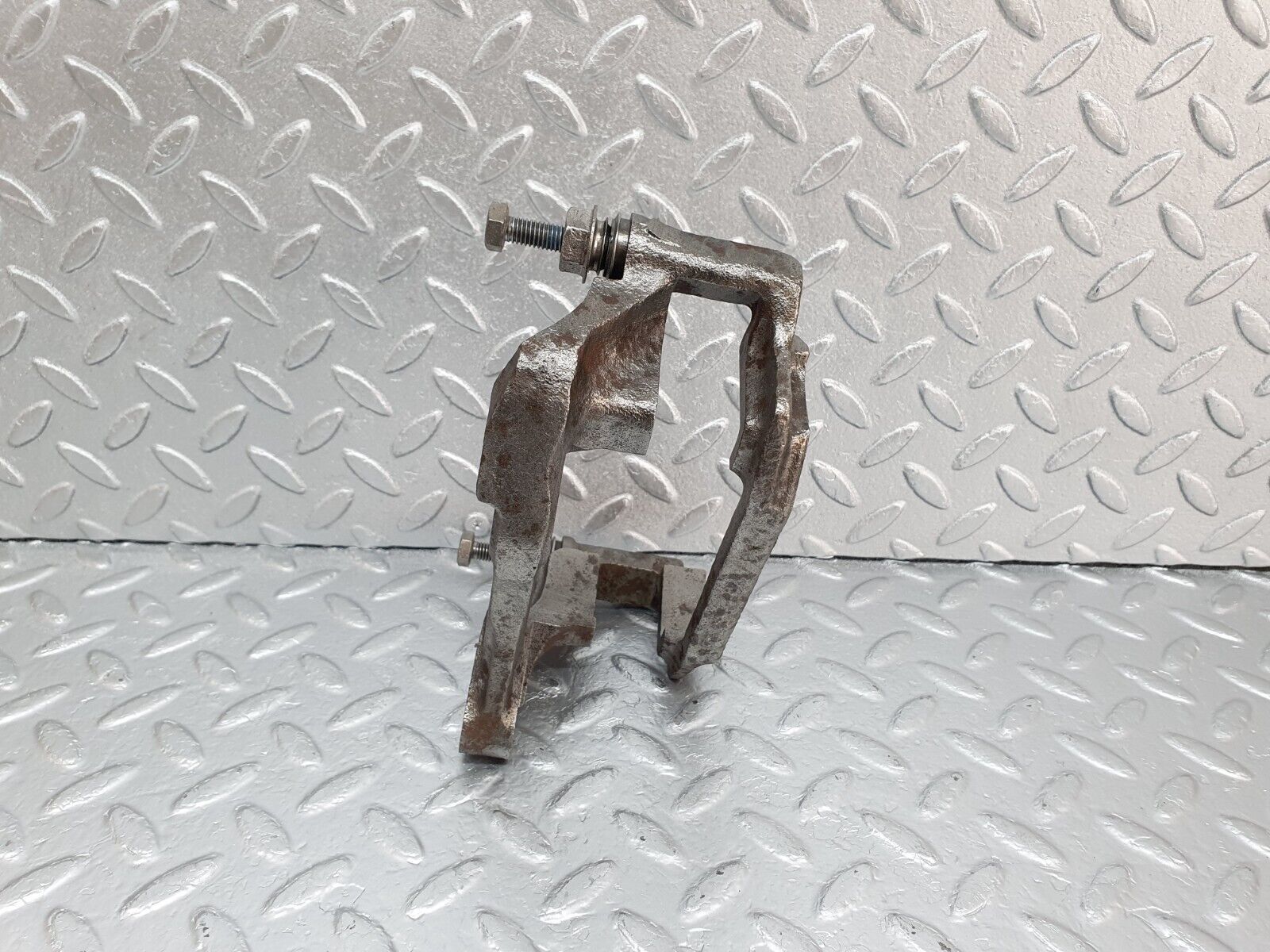 43720 Mercedes-Benz C126 380SEC Coupe Front Left Brake Caliper Bracket