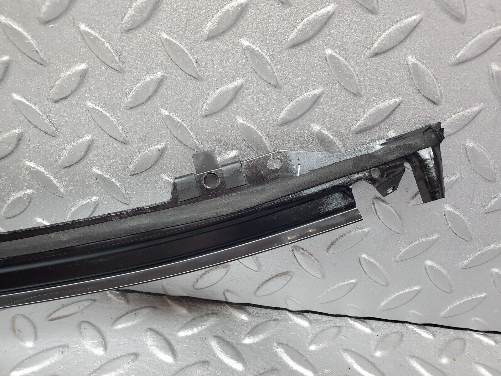 45147 Mercedes-Benz R129 300SL Coupe Front Windscreen Top Moulding Trim