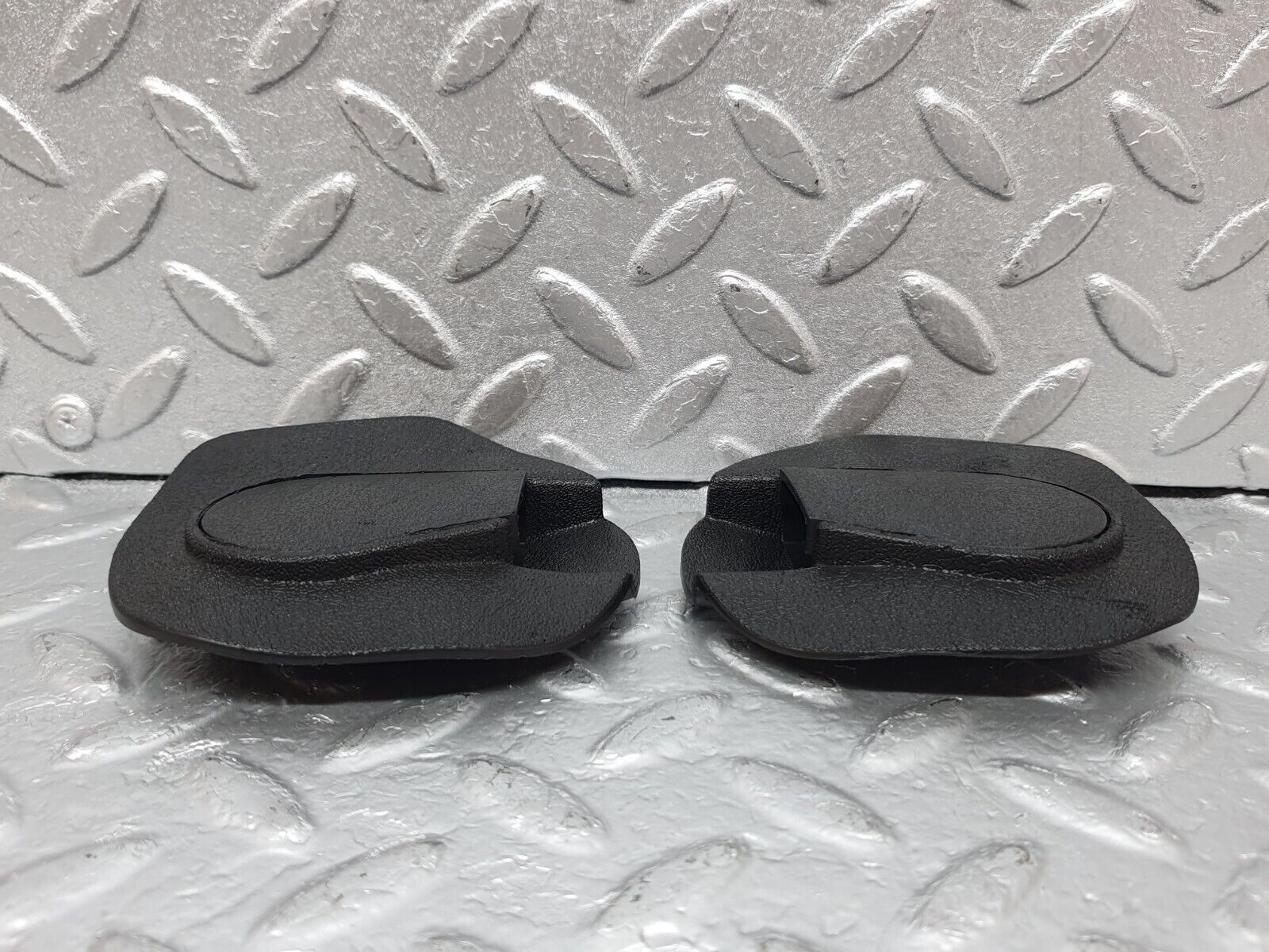 44160 Mercedes-Benz C123 230CE Coupe Seat Belt Runner Cover Trim Pair Black 1239192520 1239192620 1239193020 1239192920