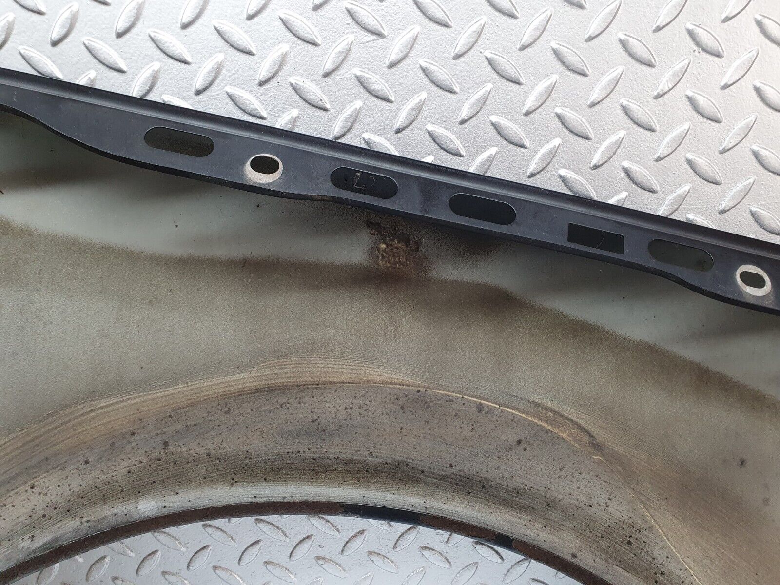 41835 Mercedes-Benz W202 C200 Front Left Fender Wing