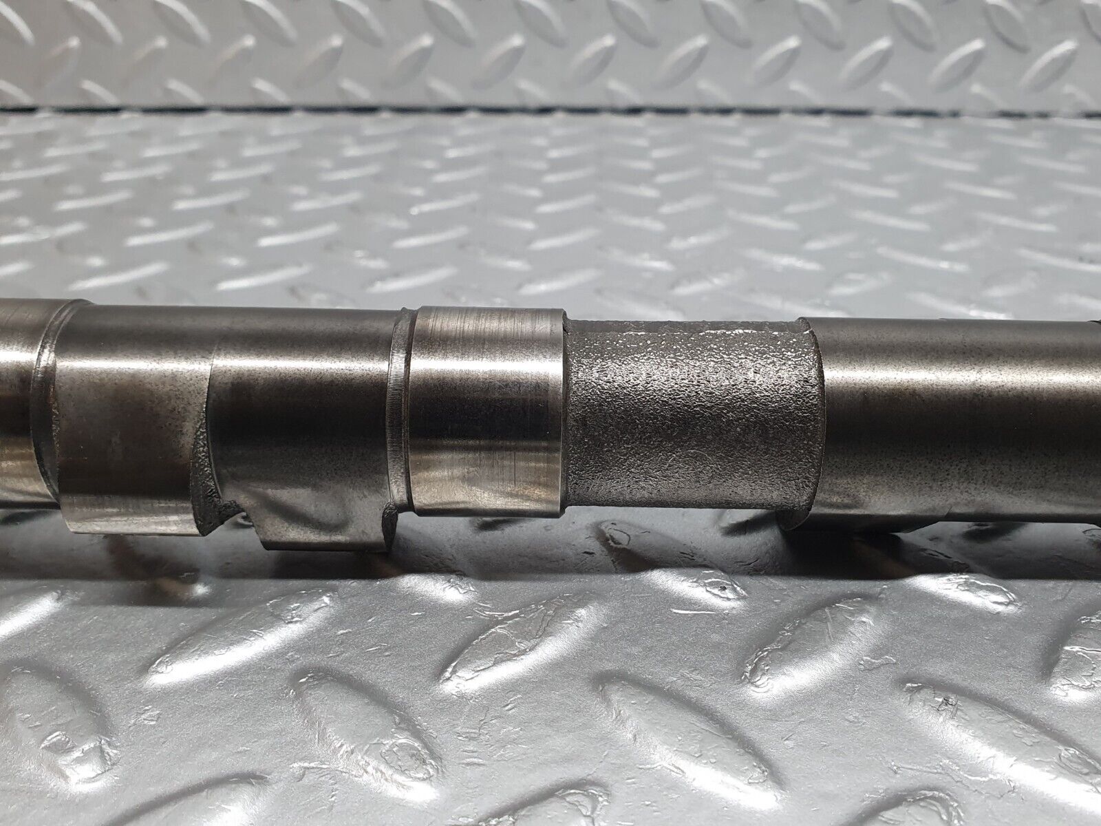 43079 Mercedes-Benz W123 230E Camshaft