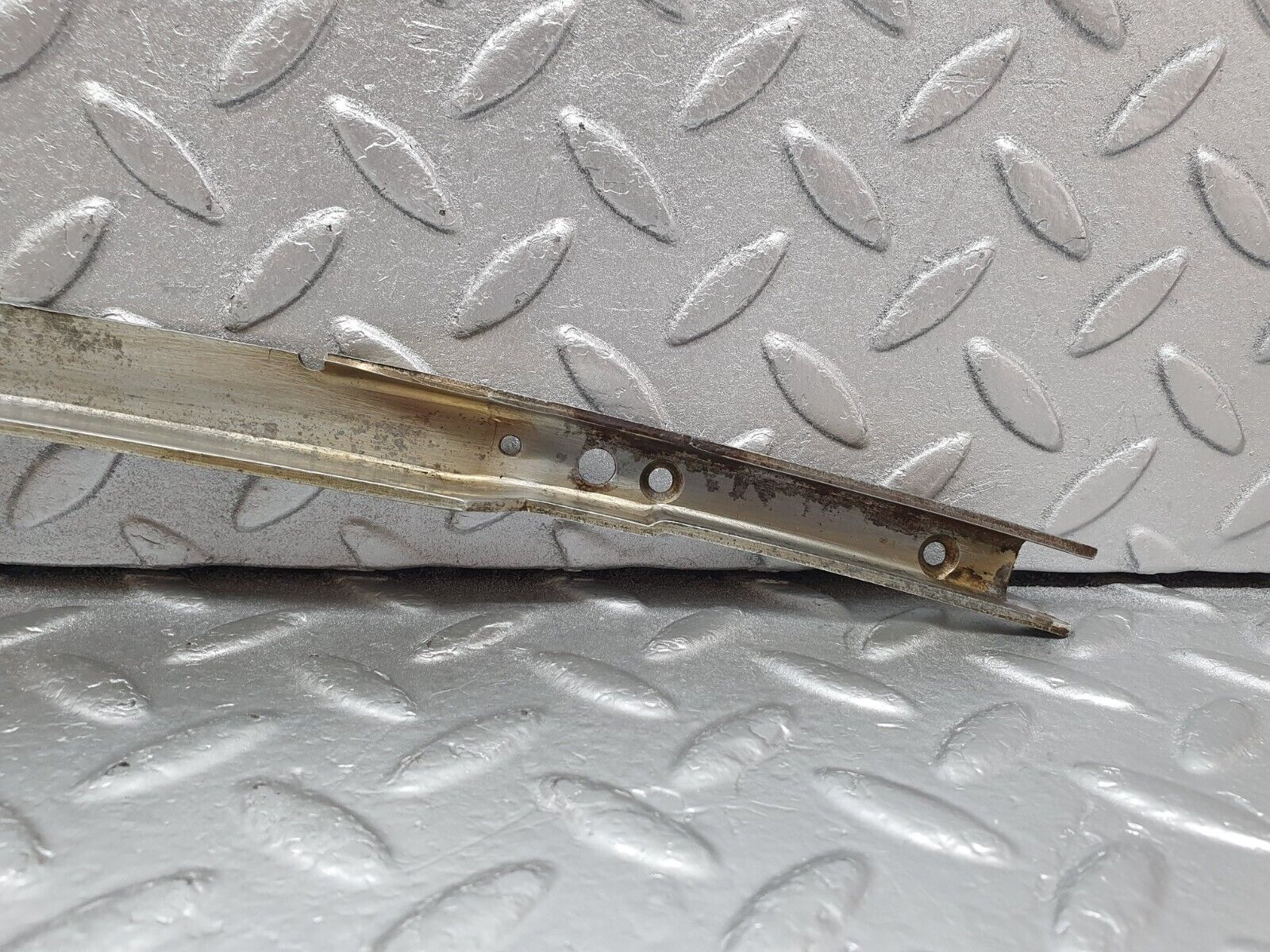 44097 Mercedes-Benz C123 230CE Coupe Front Left Window Channel