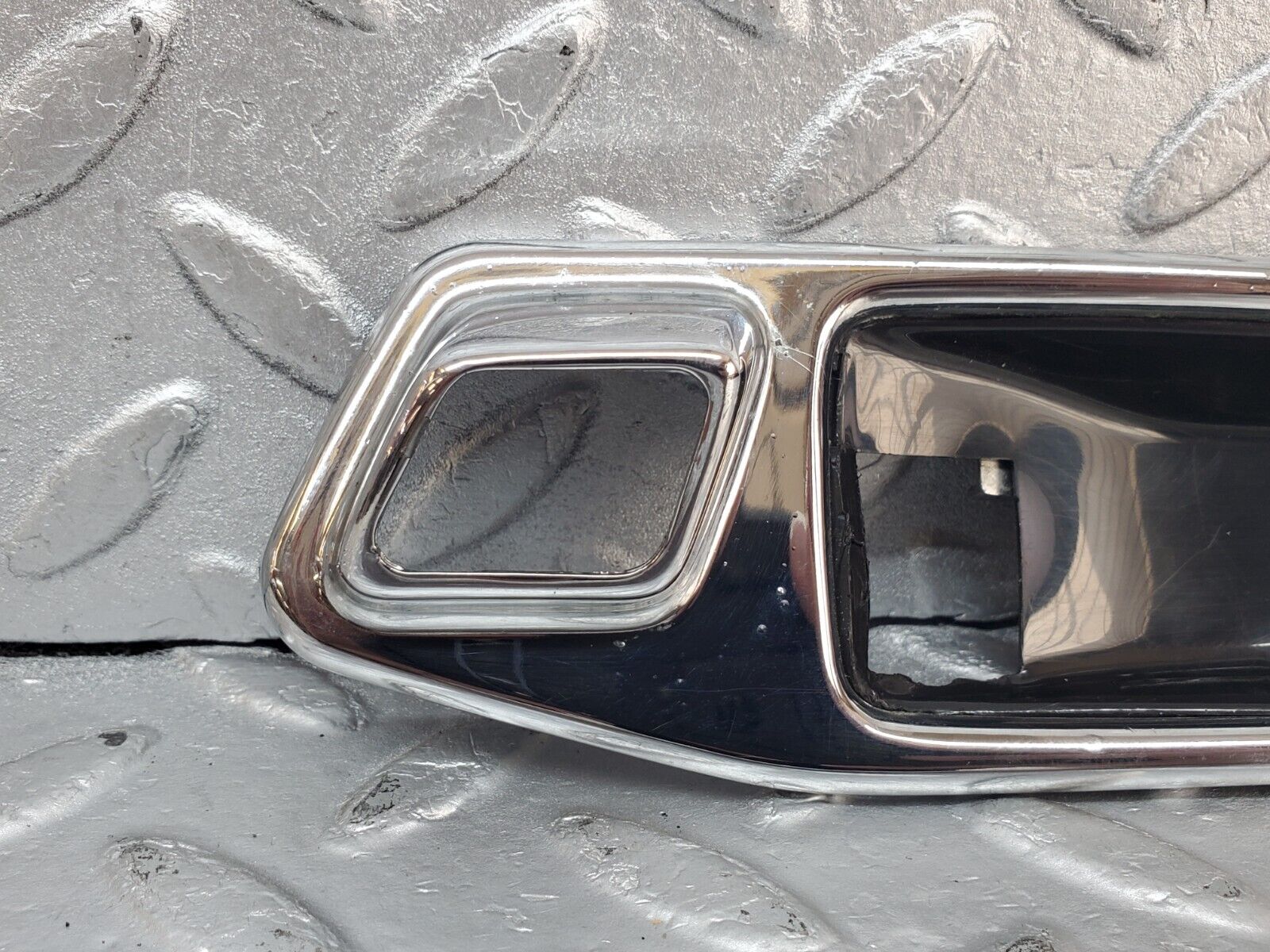 44392 Mercedes-Benz W123 280E Chrome Frame For Door Opener Left 1167660111