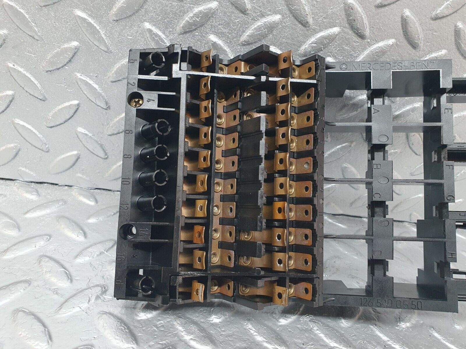 43592 Mercedes-Benz C126 380SEC Coupe Fuse Box 1265400550