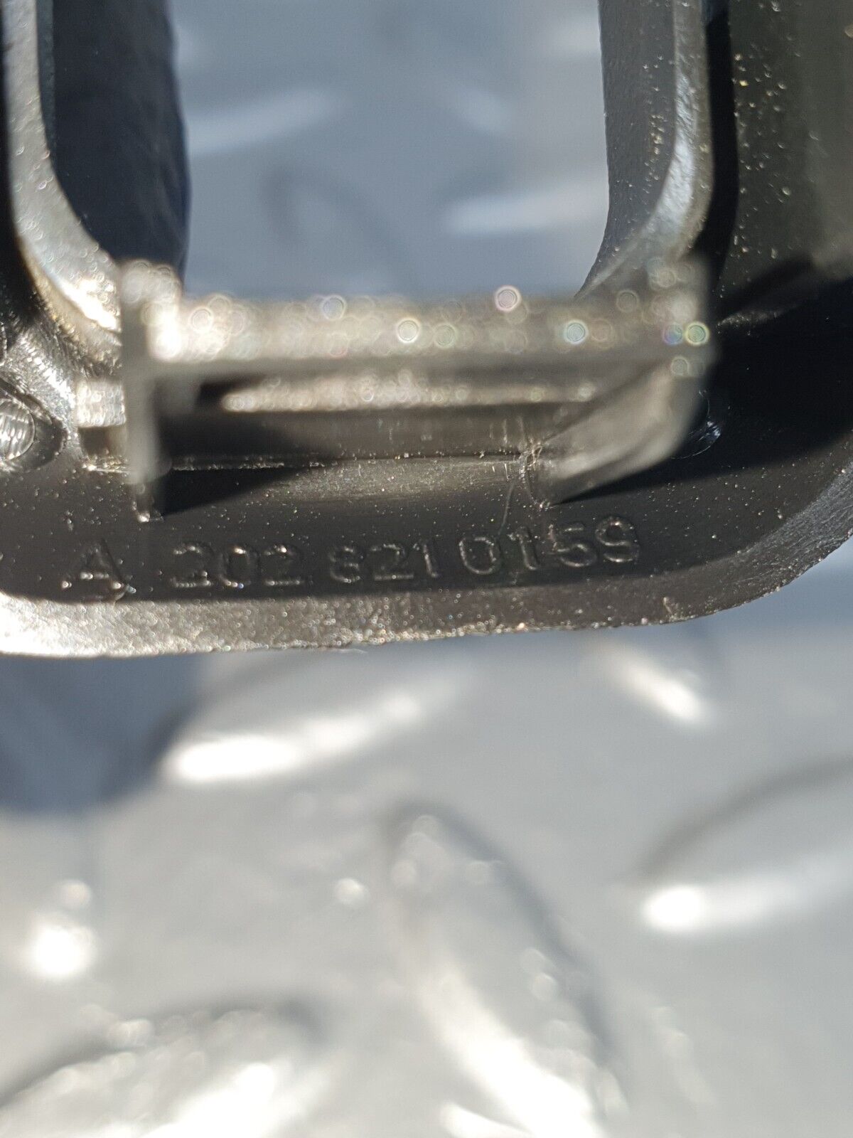 42045 Mercedes-Benz W202 C200 Window Switch Control Button Frame Housing 2028210159