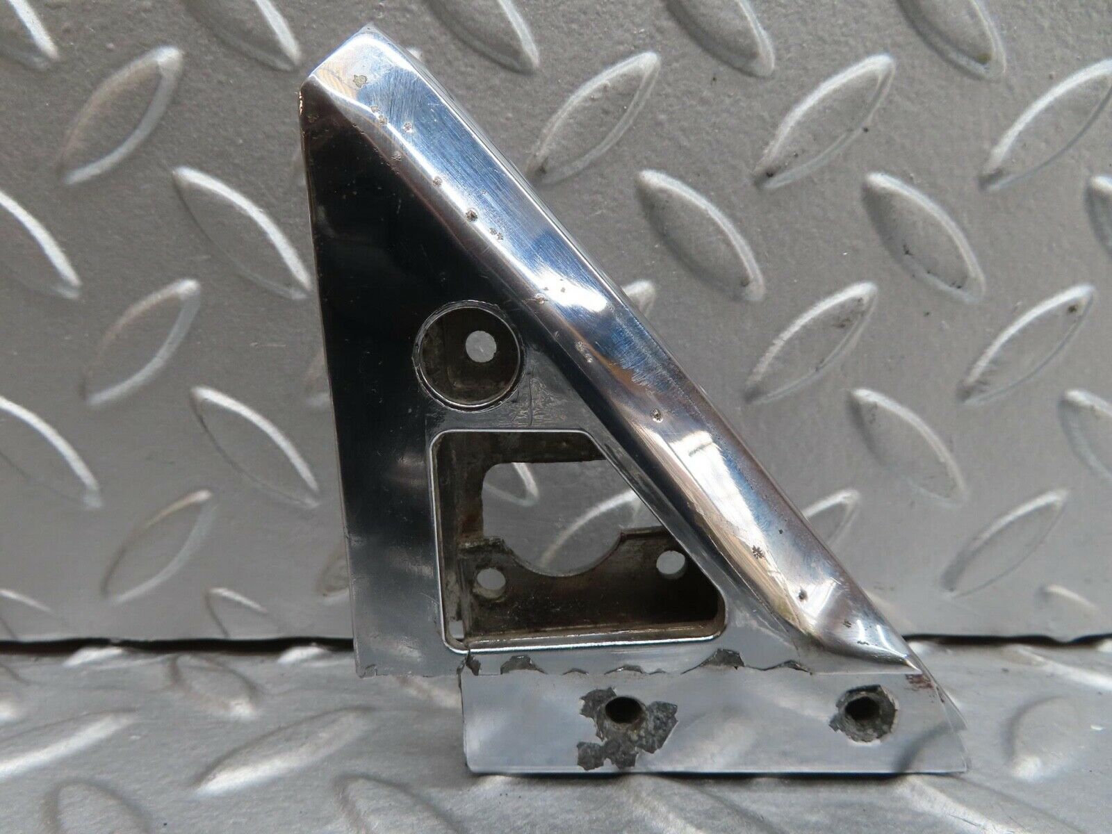 13808 Mercedes-Benz R107 450SL Right Wing Mirror Triangle Chrome Bracket