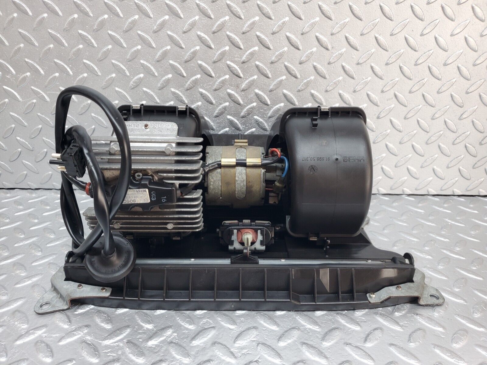 45177 Mercedes-Benz R129 300SL Coupe Heater Blower Motor & Housing Bosch 0130111023 1147328129