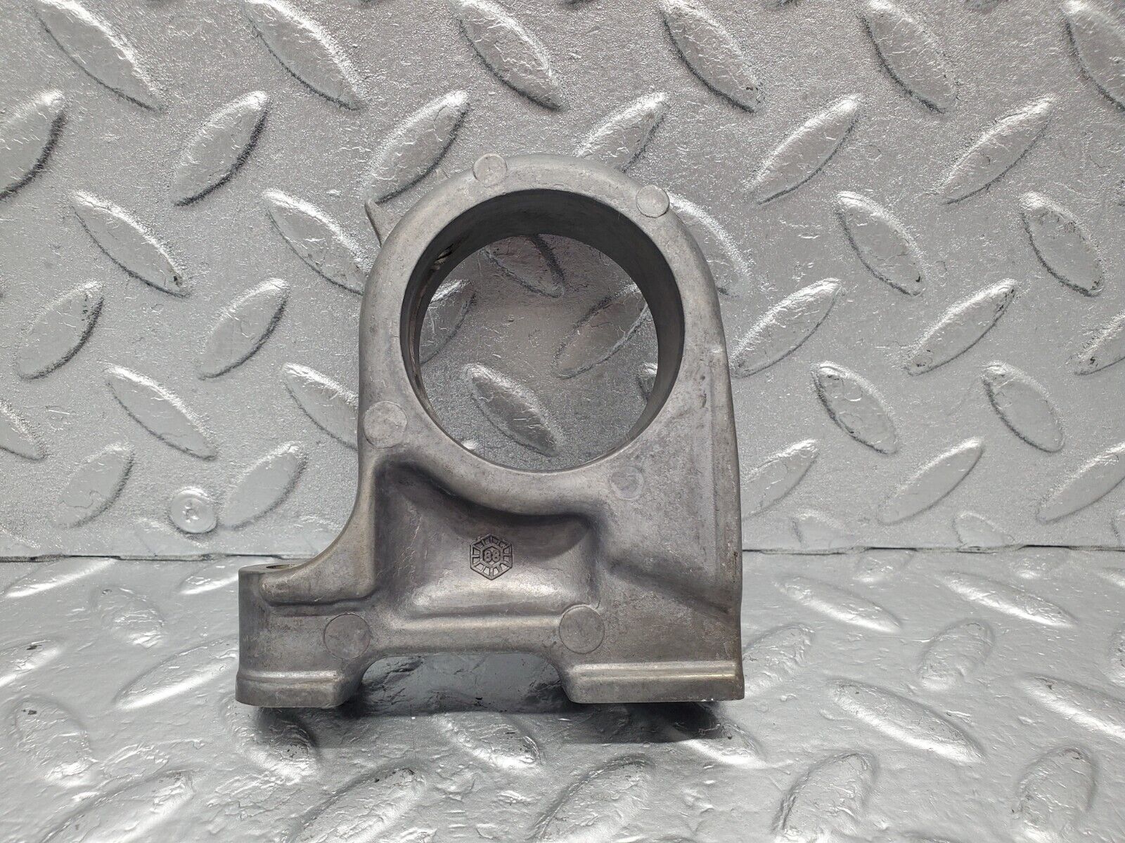 46267 Mercedes-Benz W126 420SE Camshaft Tower Bearing 1160514612