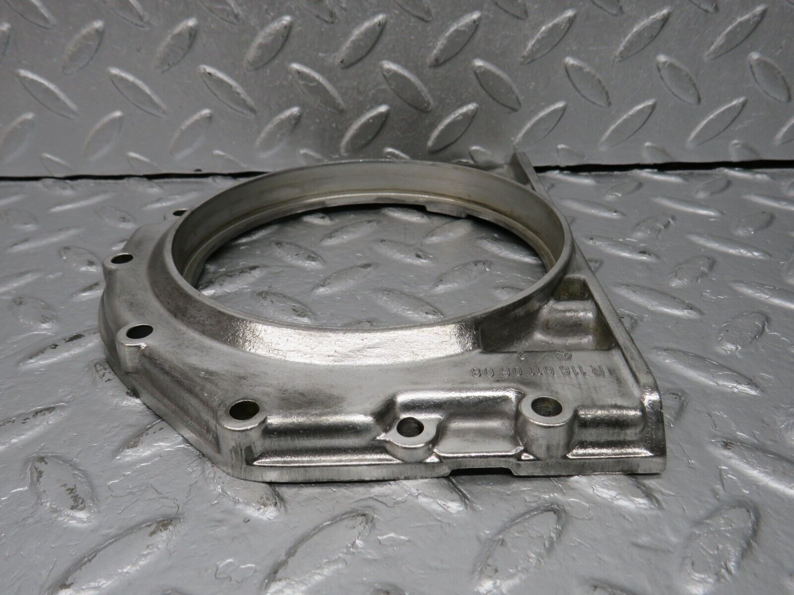 39904 Mercedes-Benz R107 350SL Crankshaft Rear Sealing Cover 1160110608