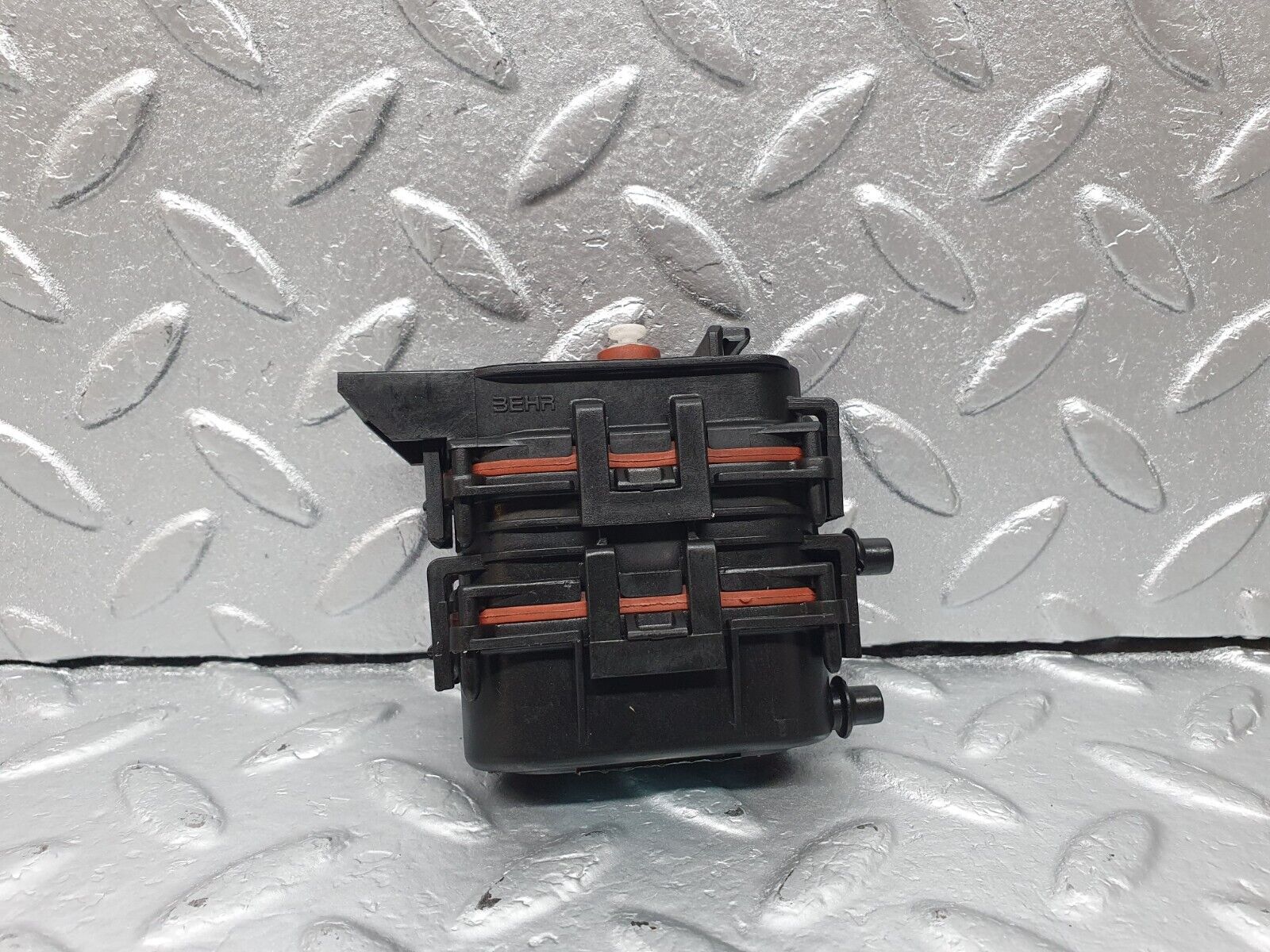 42257 Mercedes-Benz R129 320SL Coupe Heater Box Vacuum Actuator