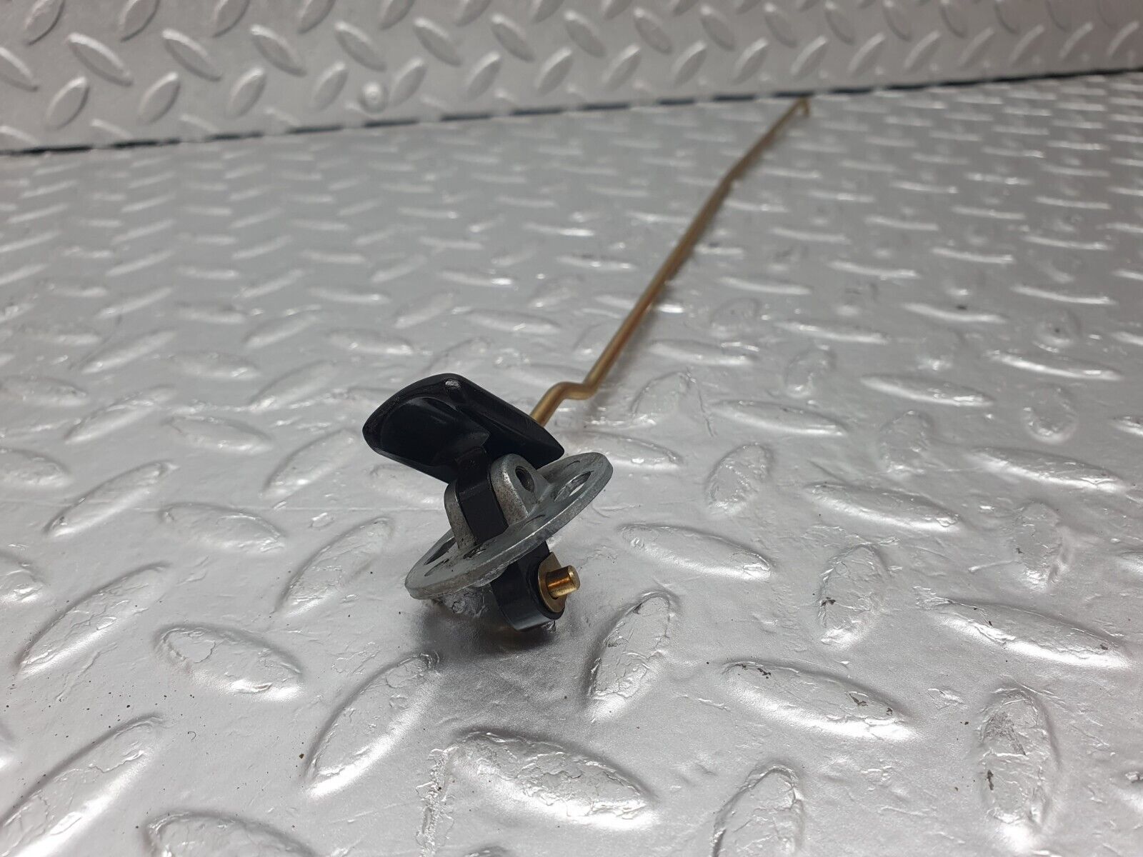 43992 Mercedes-Benz C123 230CE Coupe Door Lock Handle Right Side