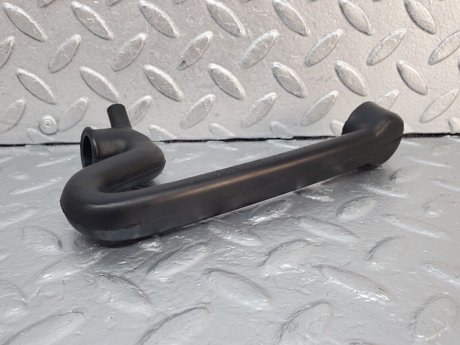 45399 Mercedes-Benz 280E M110.983 Air Intake Pipe 1100942482