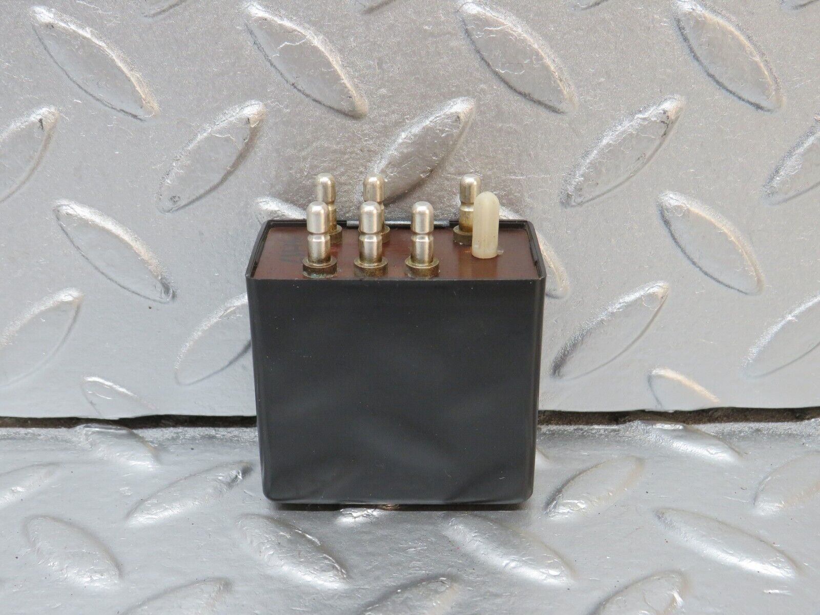 39829 Mercedes-Benz R107 350SL Wiper Control Relay 1238210063