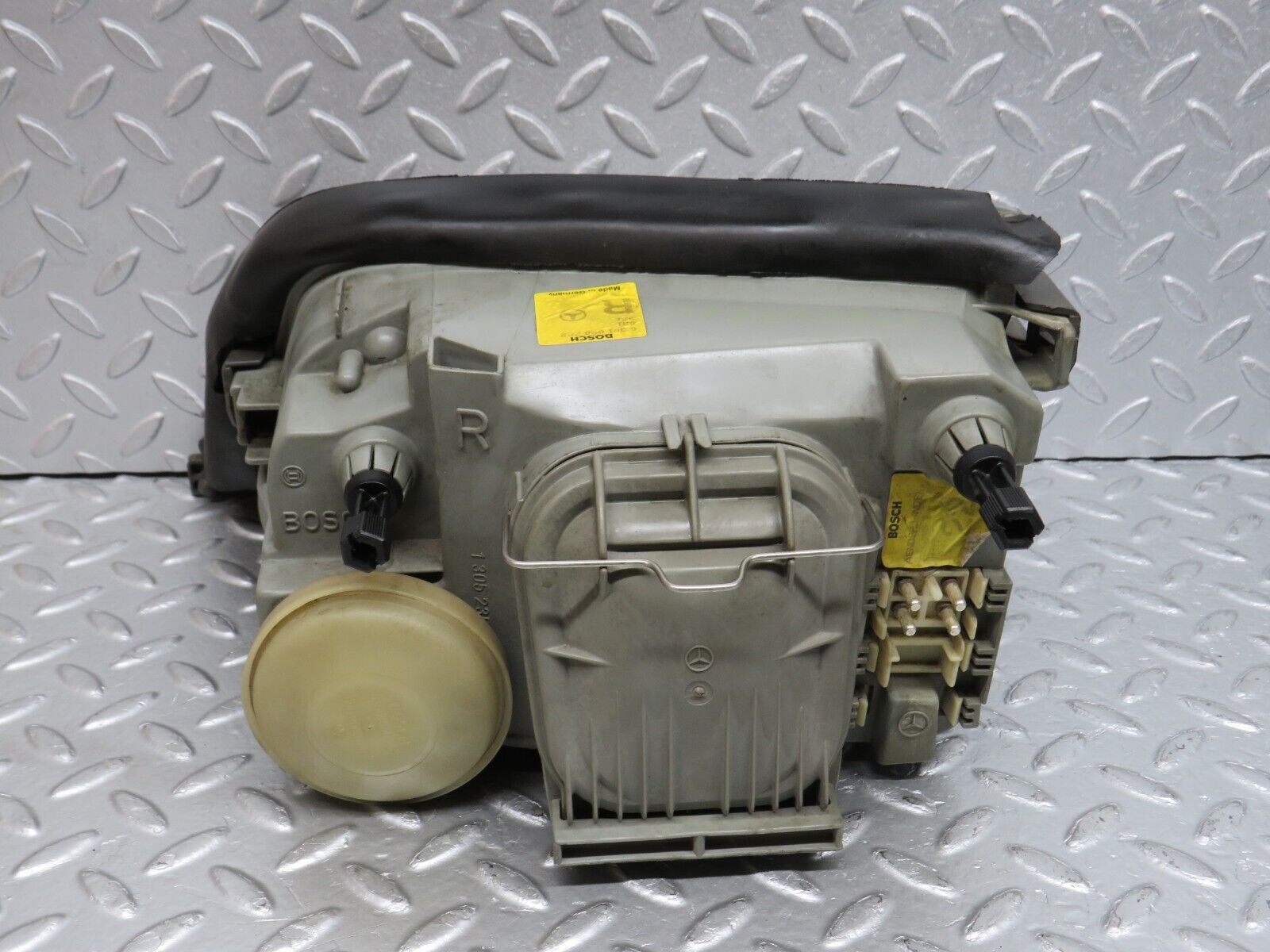 39629 Mercedes-Benz R129 320SL Headlight Bosch Right 0301090702 1298203861