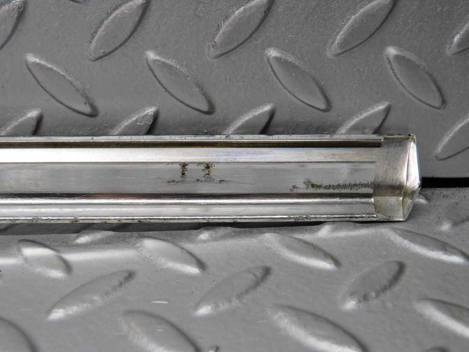 39108 Mercedes-Benz R107 500SL Left Door Chrome Trim