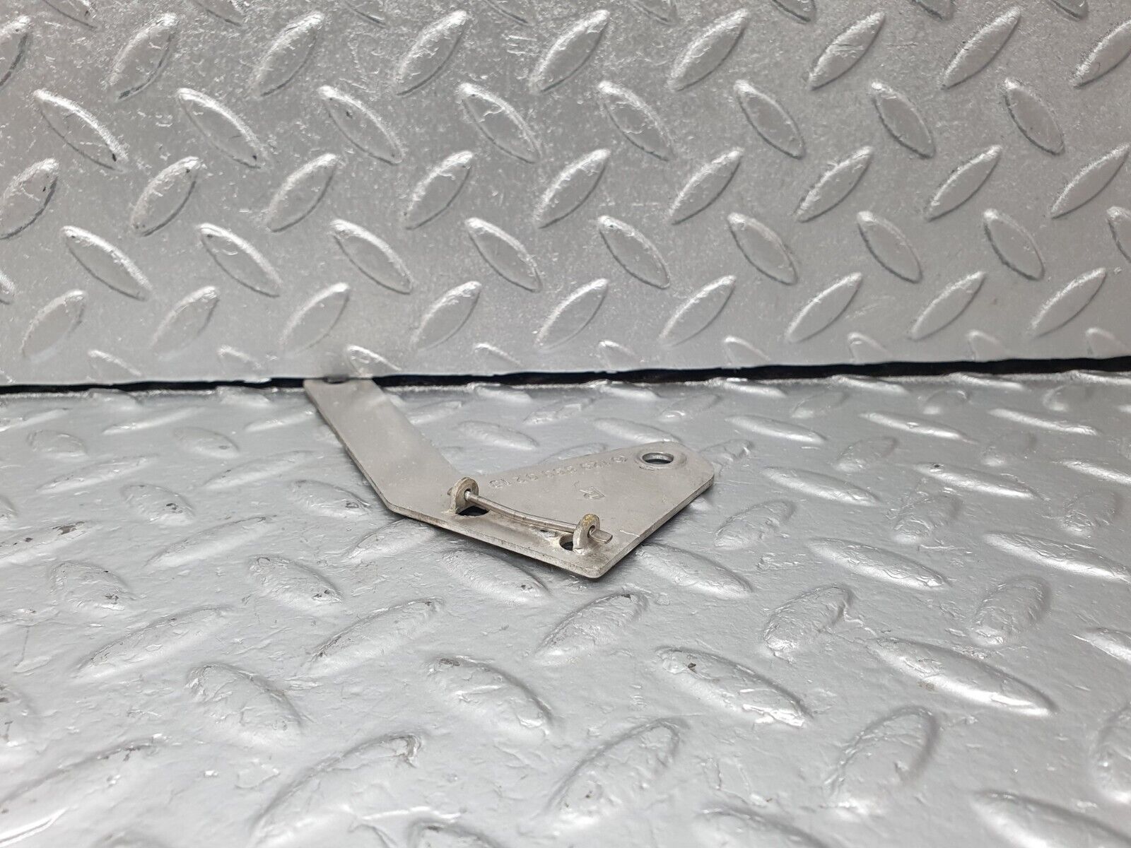 42602 Mercedes-Benz R129 320SL Coupe Wind Deflector Cover Right 1298600210