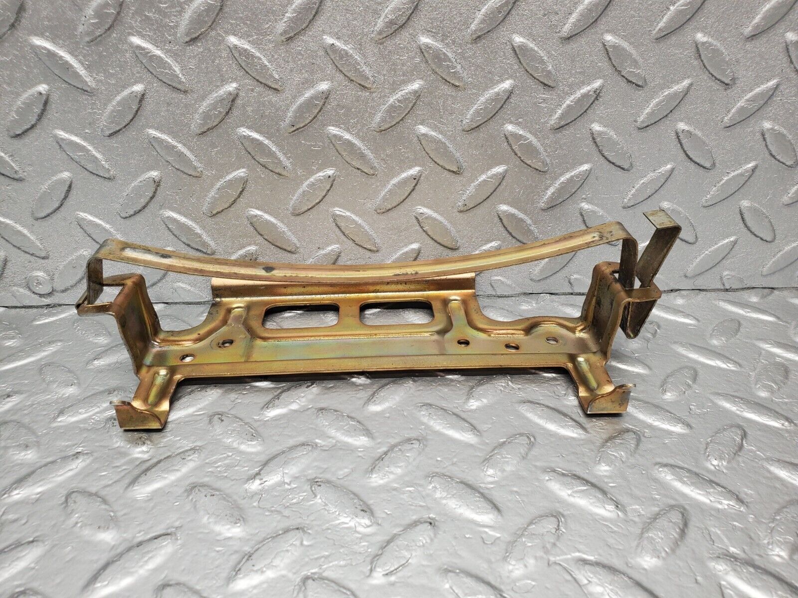 46408 Mercedes-Benz C123 280CE Coupe ABS Control Unit Bracket