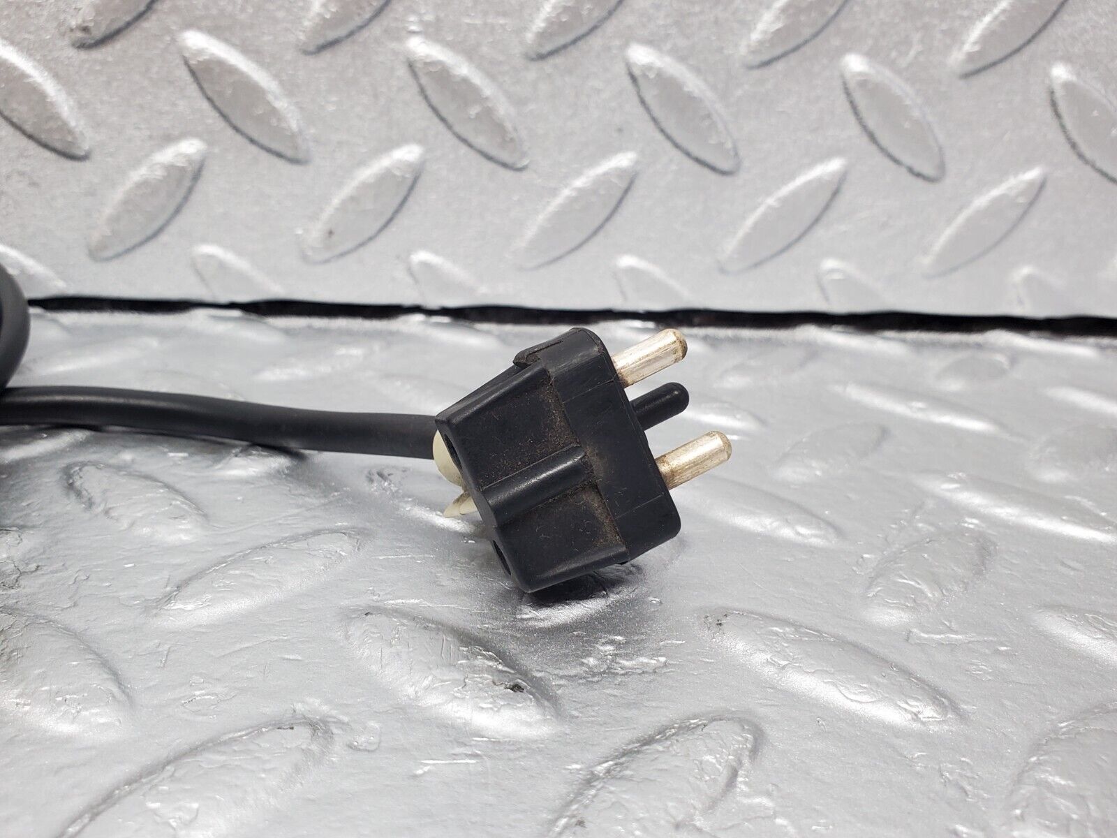 45792 Mercedes-Benz W126 420SE Wing Indicator Cable Wire 1249971881