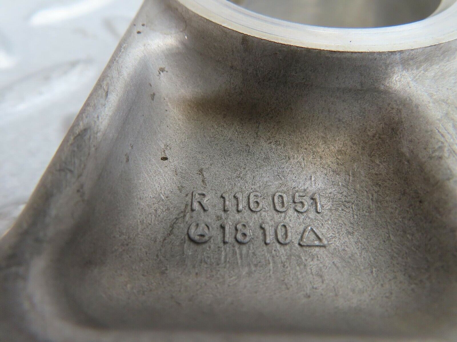 13727 Mercedes-Benz R107 450SL Camshaft Tower Bearing 1160511810