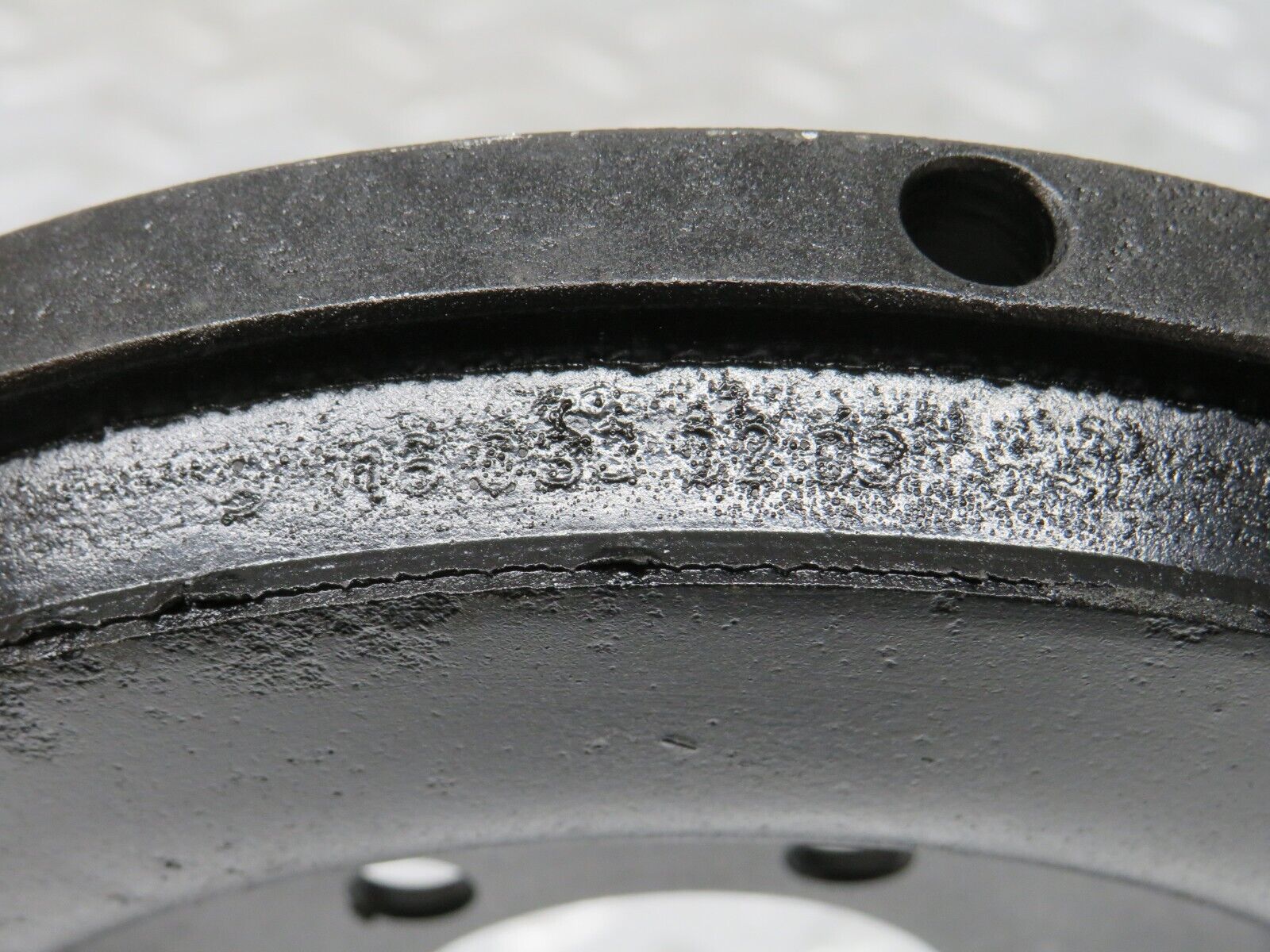 32984 Mercedes-Benz C107 R107 350 V8 Crankshaft Vibration Damper 1160300203