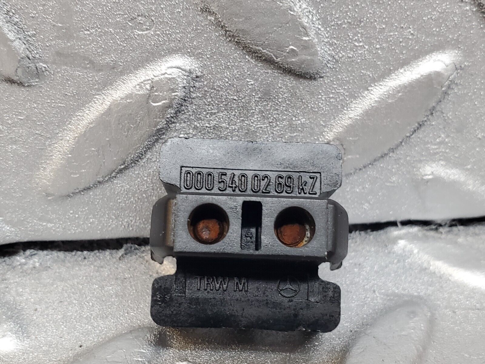 44719 Mercedes-Benz W124 220E Wiring Cable Junction 0005400269