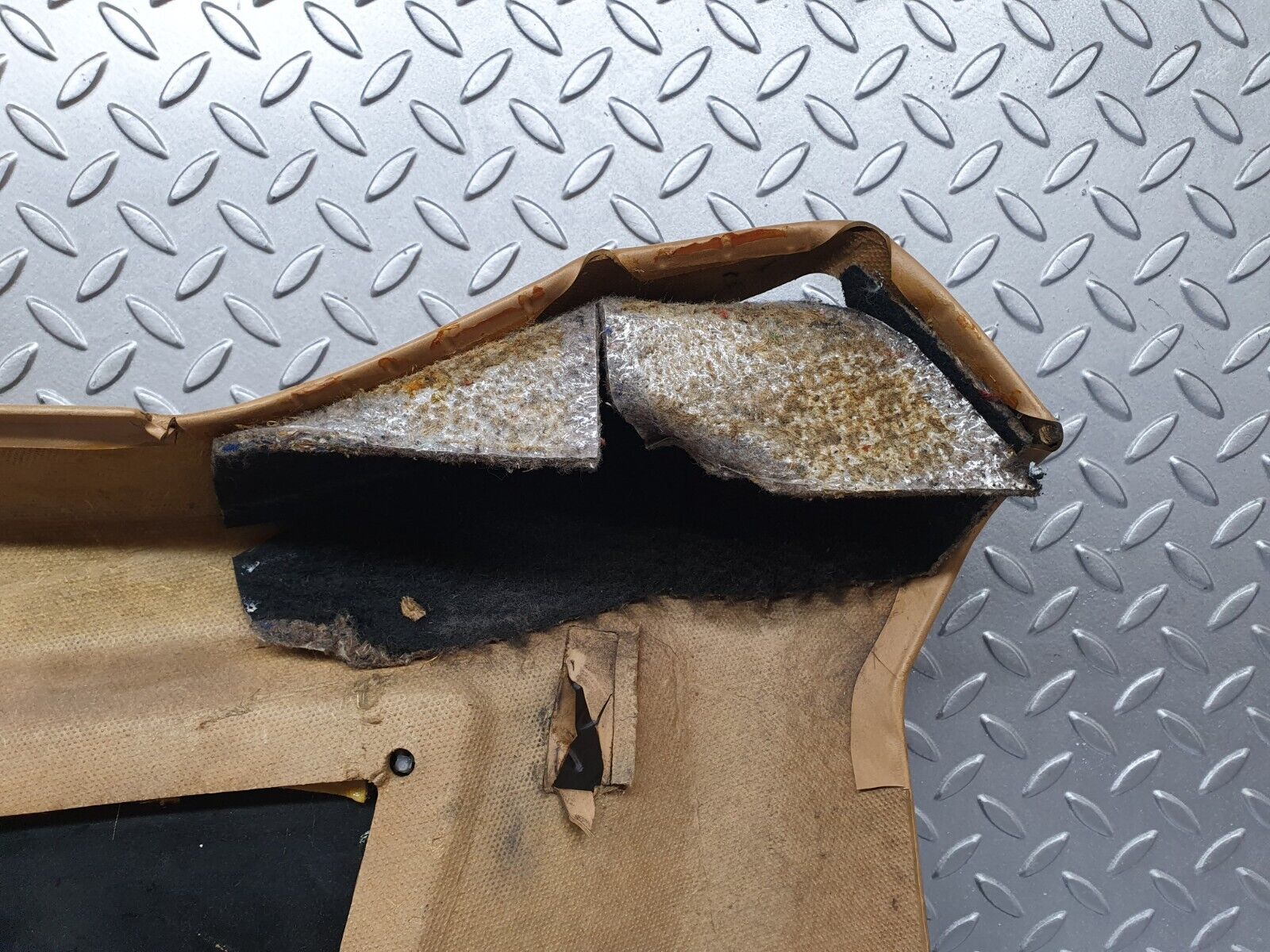 43804 Mercedes-Benz C126 380SEC Coupe Rear Right Card Panel Beige 1266921089 1266922289