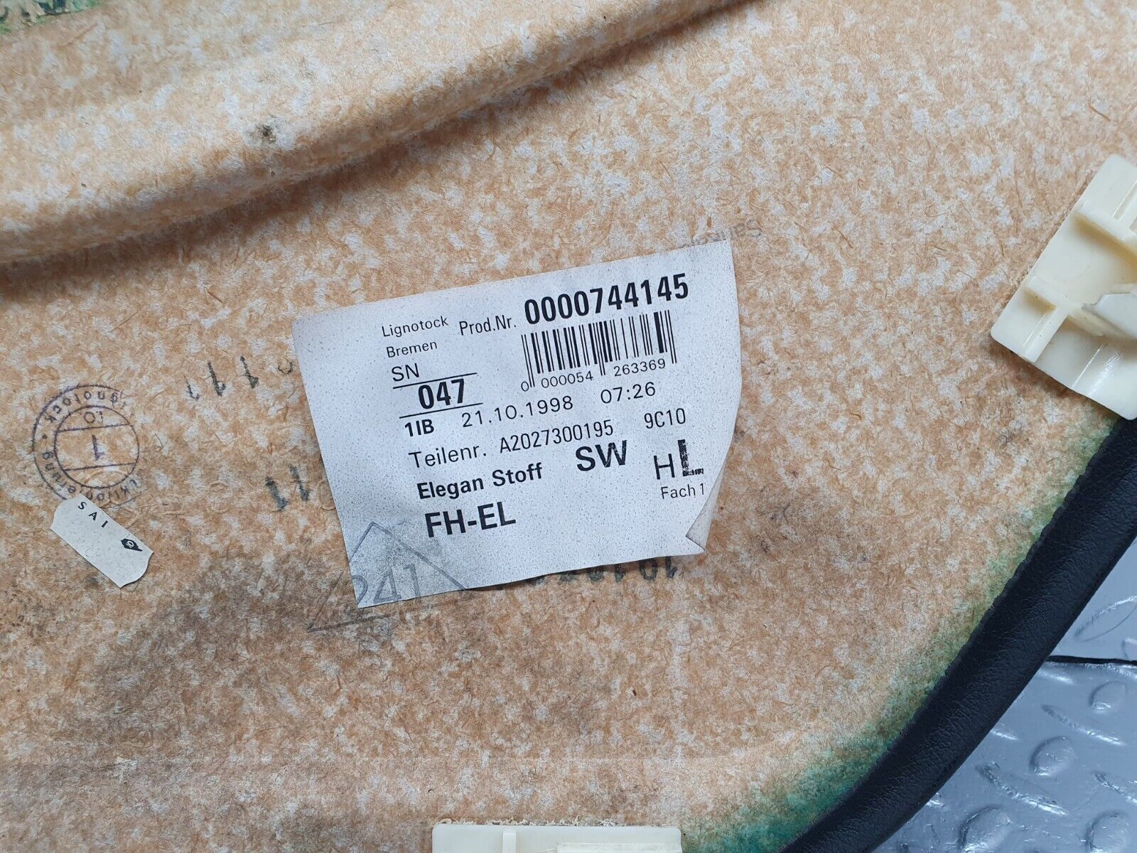 41773 Mercedes-Benz W202 C200 Rear Left Door Card 2027601361