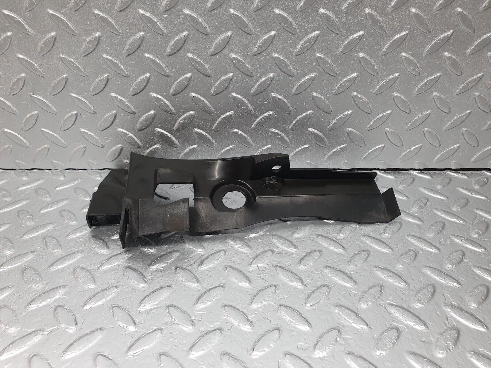 41956 Mercedes-Benz W202 C200 Radiator Support Baffle 2025054088