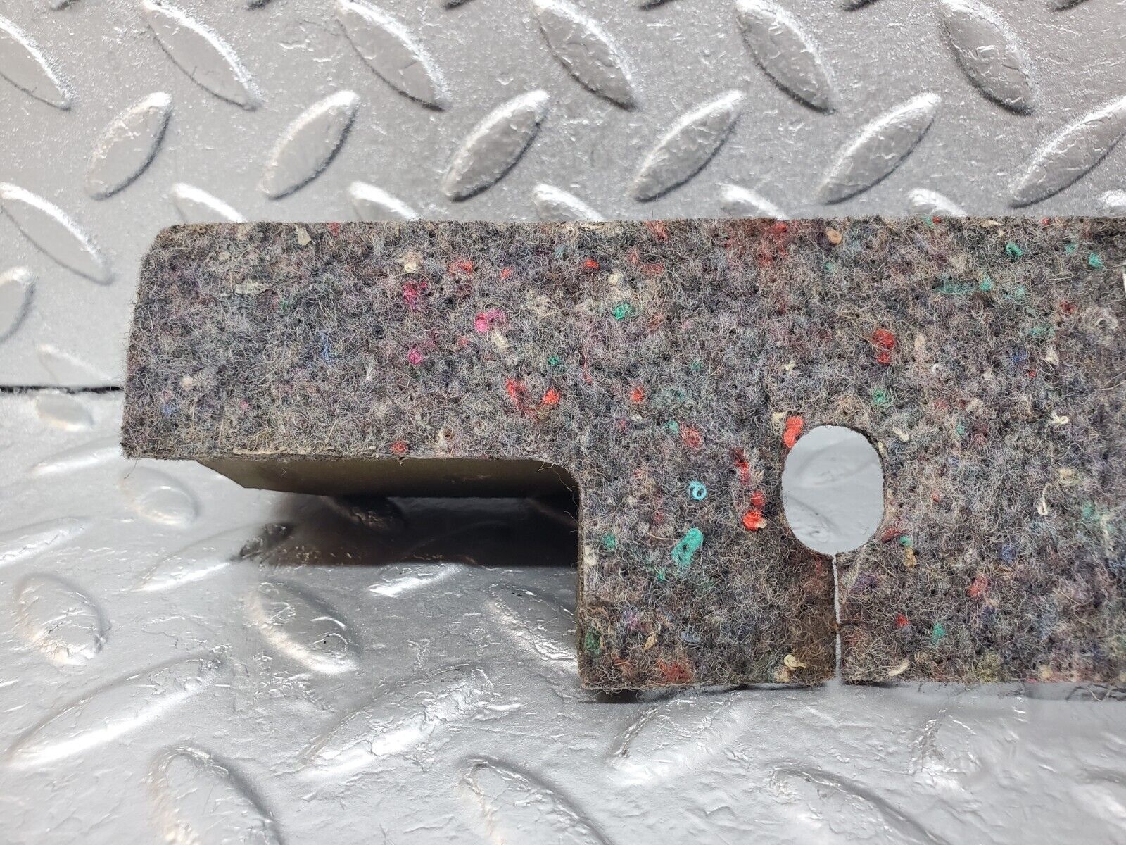 45734 Mercedes-Benz W126 420SE Rear Centre Seat Belt Carpet 1248600097