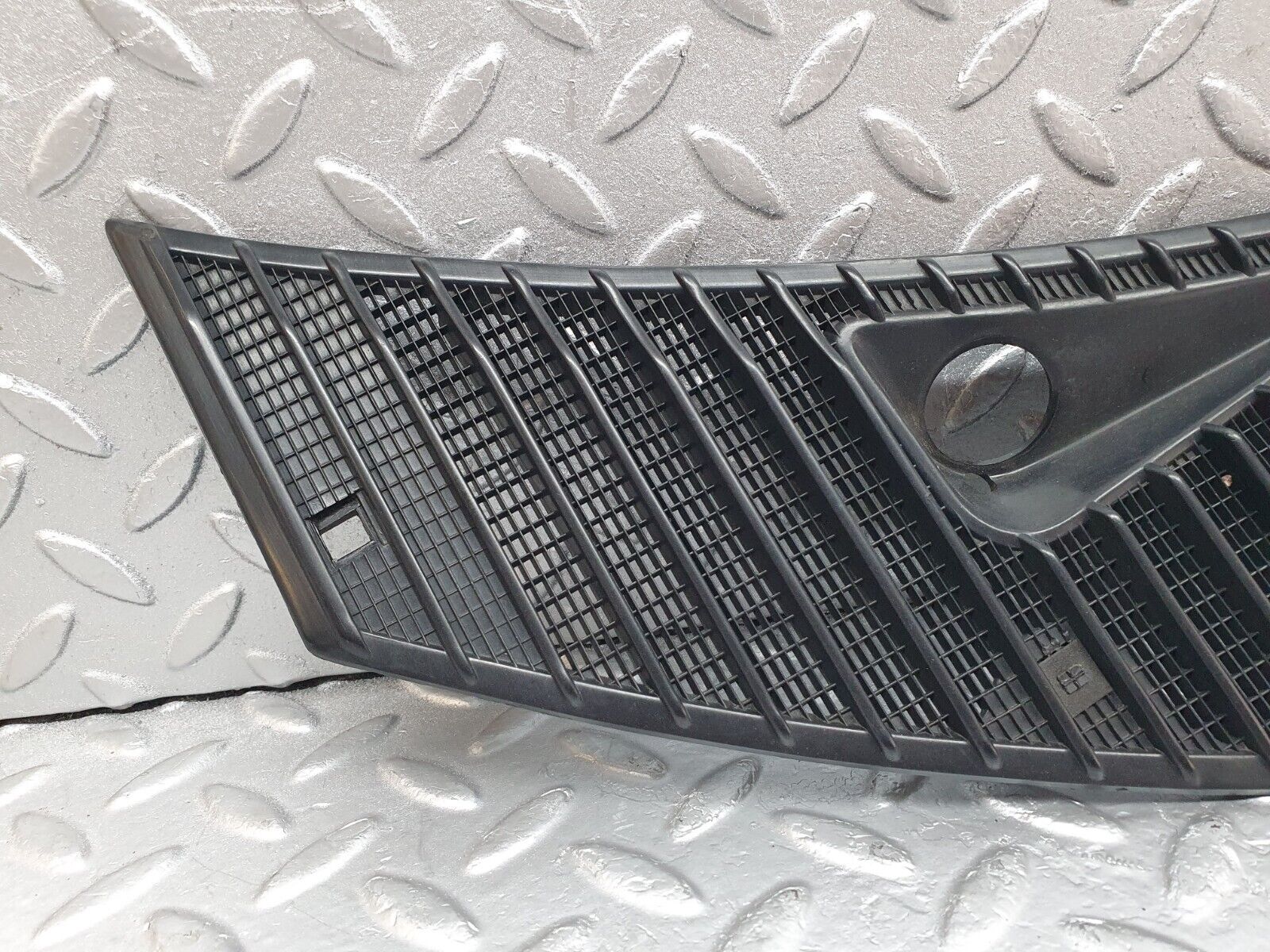 43901 Mercedes-Benz C123 230CE Coupe Air Intake Grill Right Side 1238363065