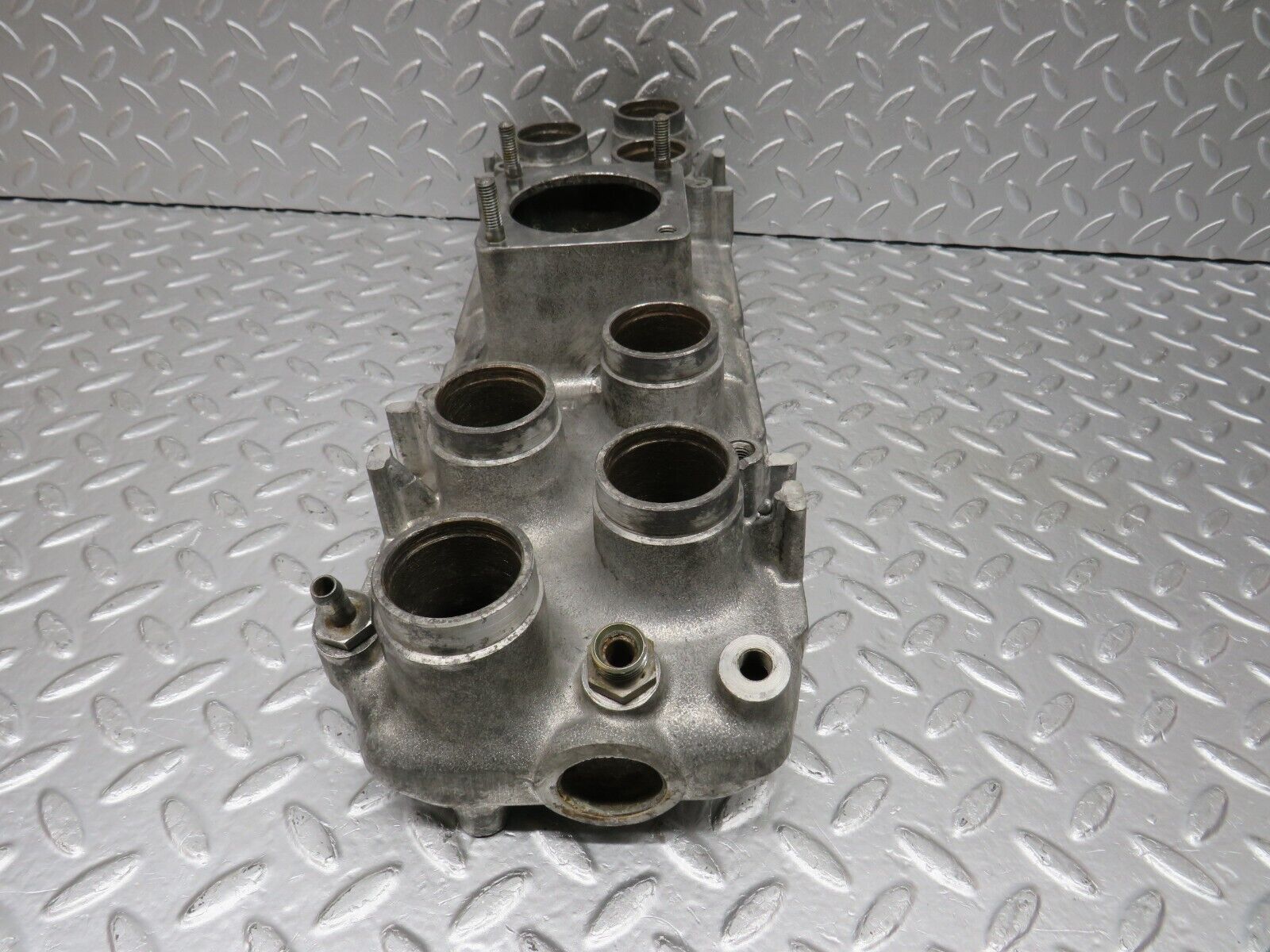 33081 Mercedes-Benz C107 R107 350 V8 Air Intake Manifold 1161412201