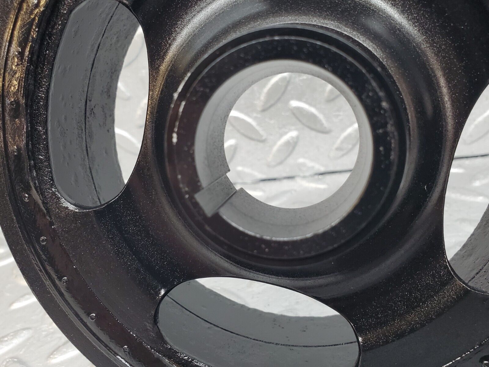 44706 Mercedes-Benz W124 220E Crankshaft Vibration Damper 1110300303