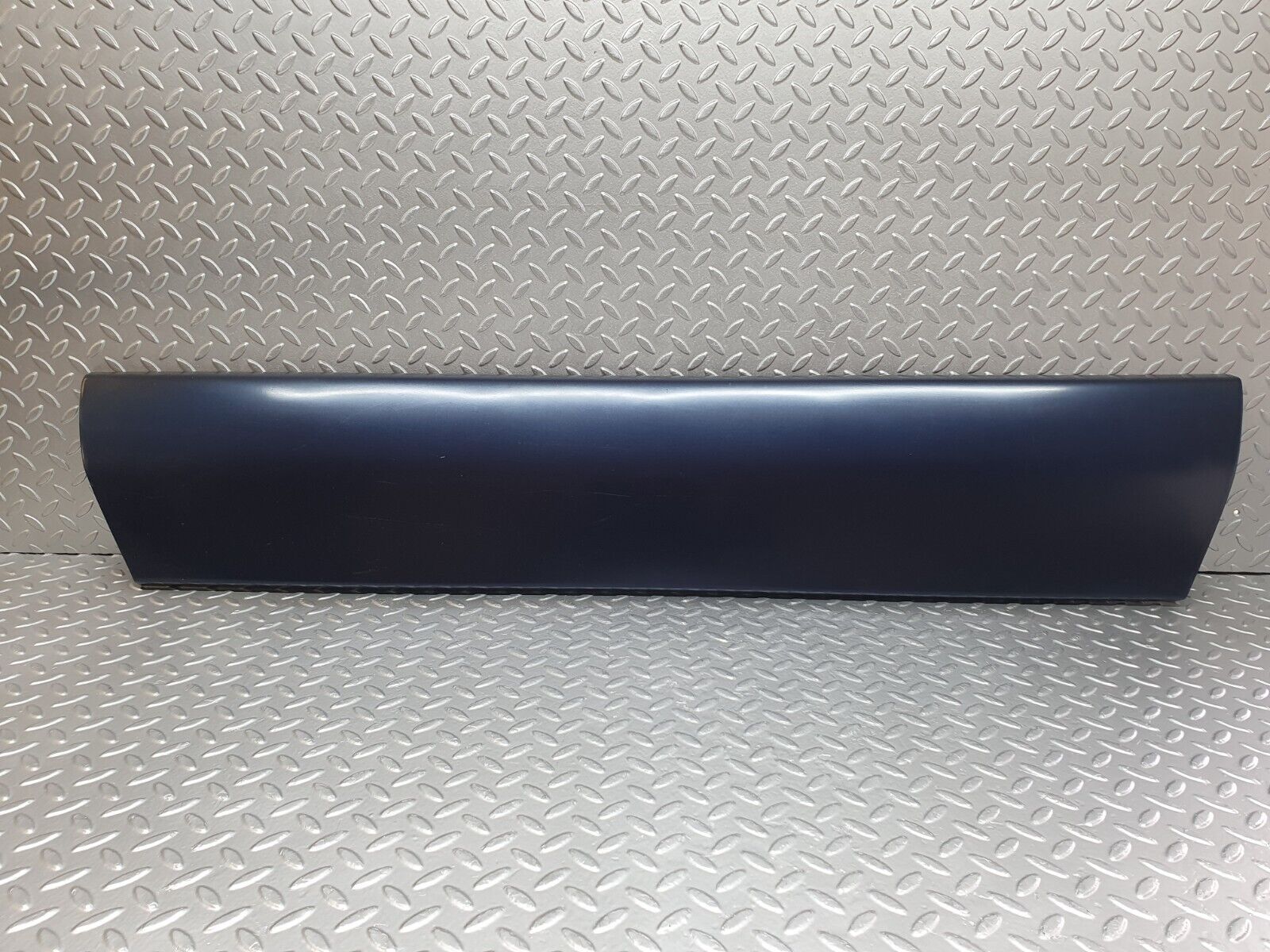 42176 Mercedes-Benz R129 320SL Coupe Left Door Lower Moulding Trim 1296900340