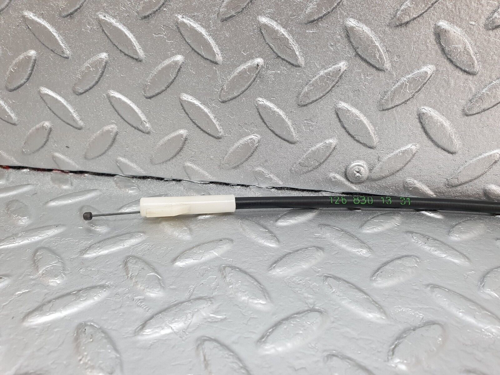 43763 Mercedes-Benz C126 380SEC Coupe Heater Control Cable 1268301331