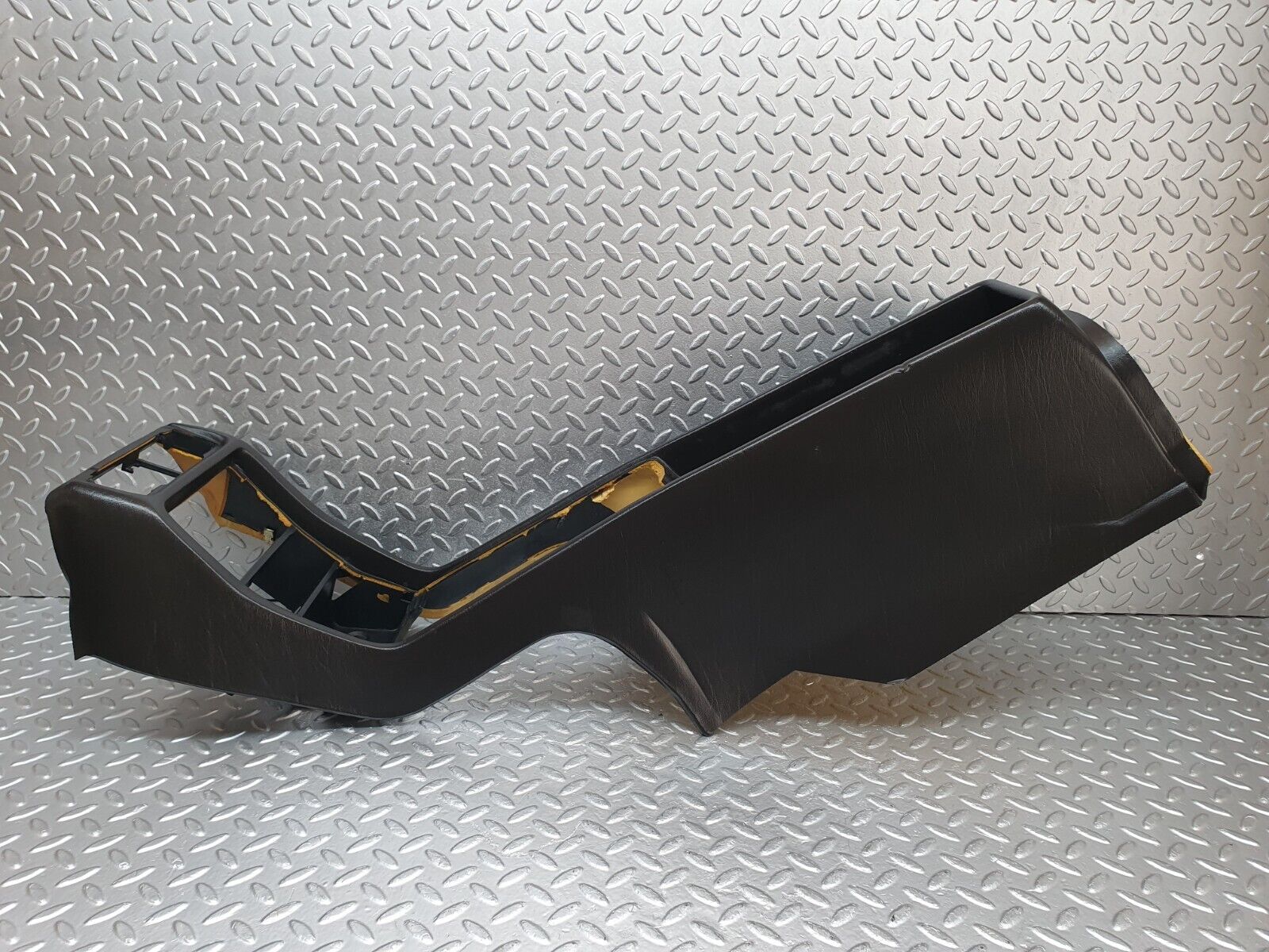 44120 Mercedes-Benz C123 230CE Coupe Centre Console Black