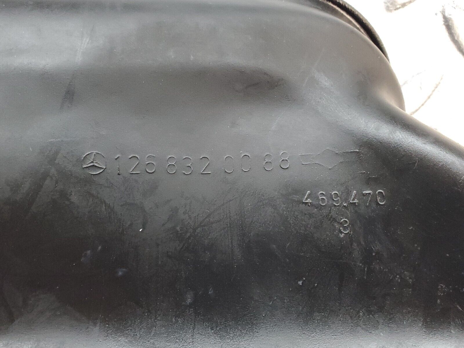 45933 Mercedes-Benz W126 420SE Heating Duct Rubber 1268320088