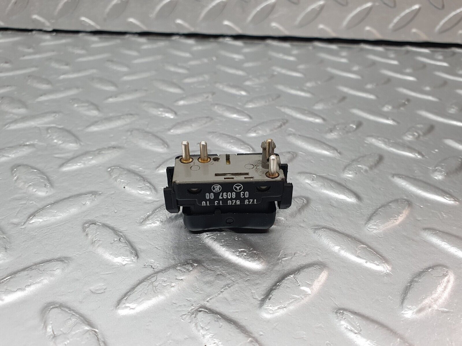 42388 Mercedes-Benz R129 320SL Coupe Left Door Window Switch 1298201310