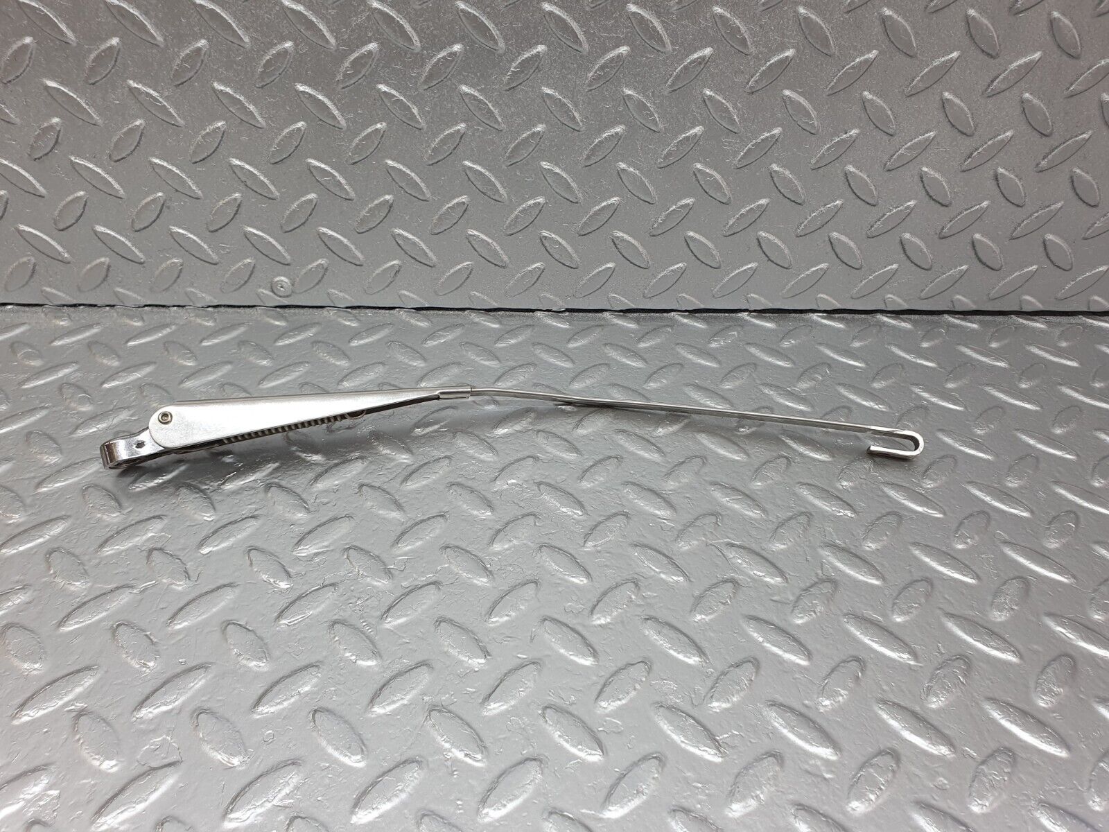 43209 Mercedes-Benz W108 280SE Windscreen Wiper Arm Right Side