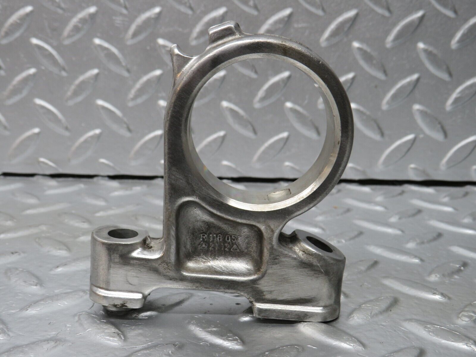 33001 Mercedes-Benz C107 R107 350 V8 Camshaft Tower Bearing 1160512112