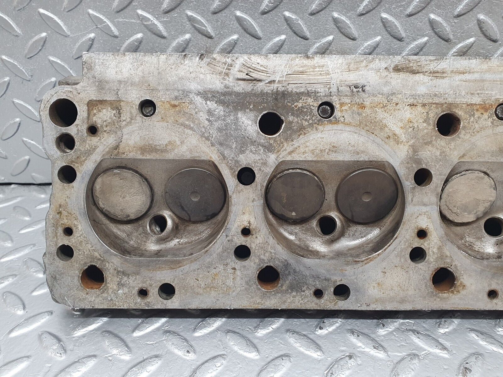 43840 Mercedes-Benz C126 380SEC Coupe Cylinder Head Right Side 1160163401