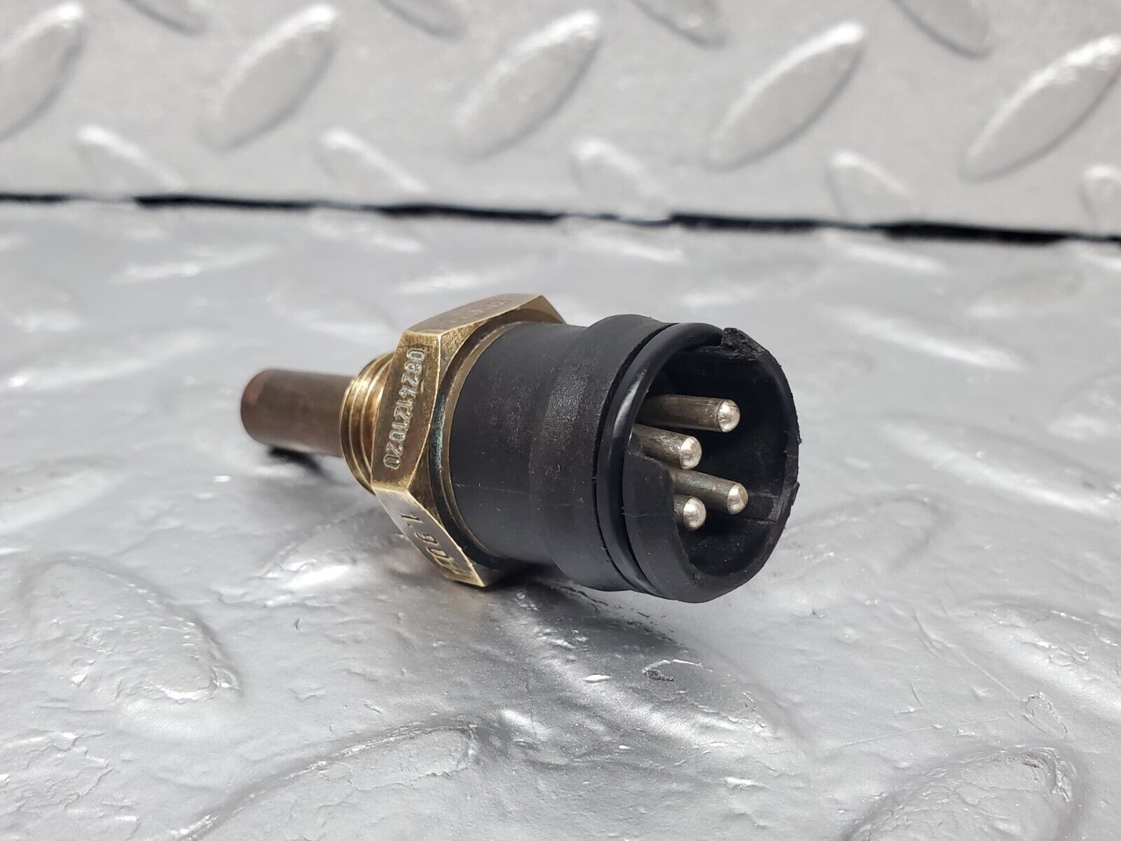 45341 Mercedes-Benz 280E M110.983 Coolant Temperature Sensor Beru 0085423217 0824121020